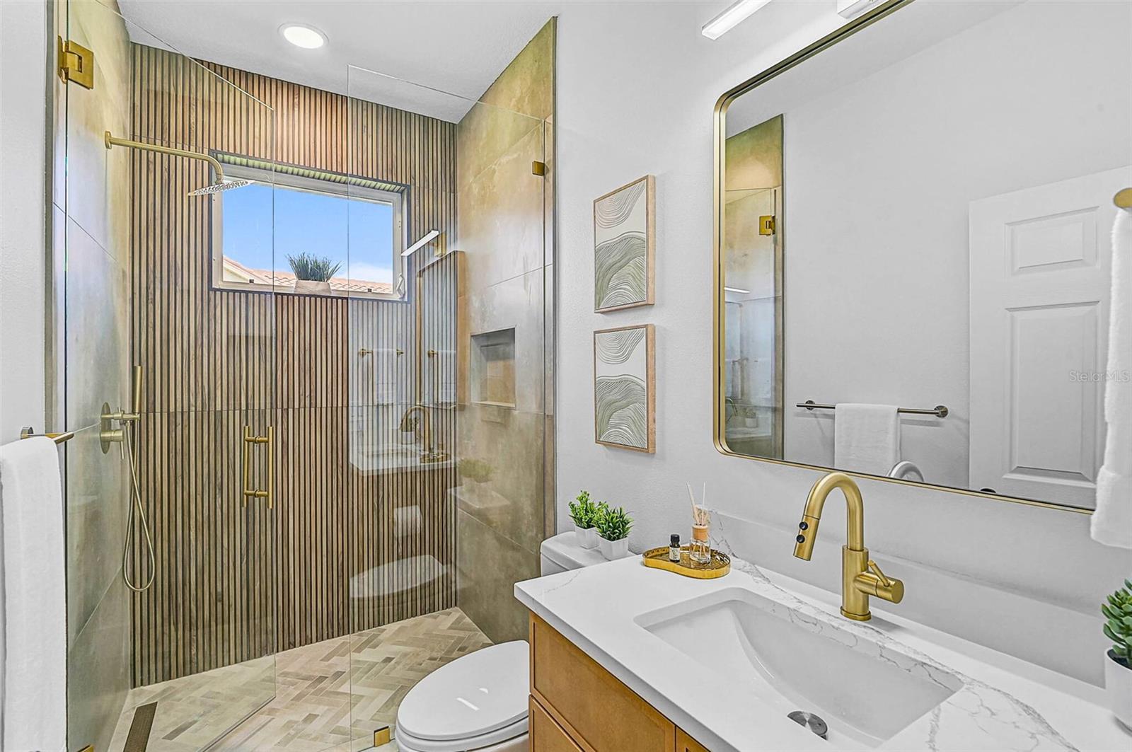 A4664625 Property Photo