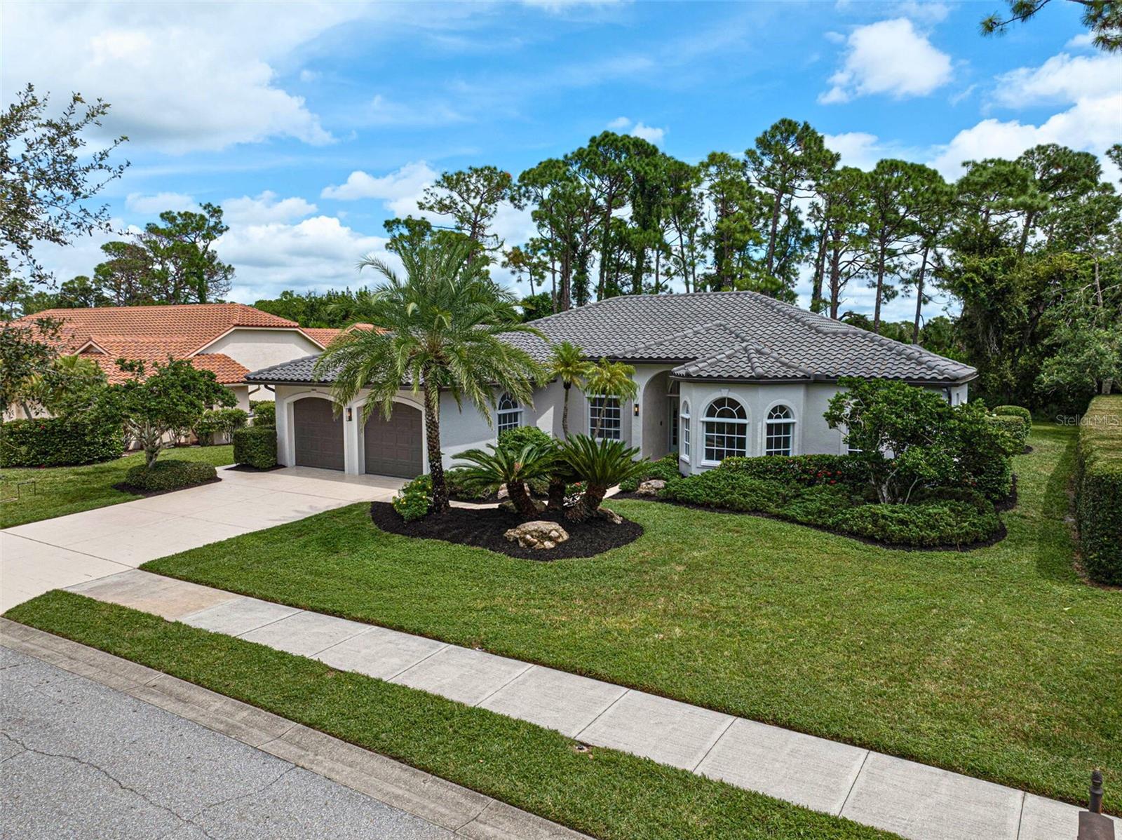 A4664625 Property Photo