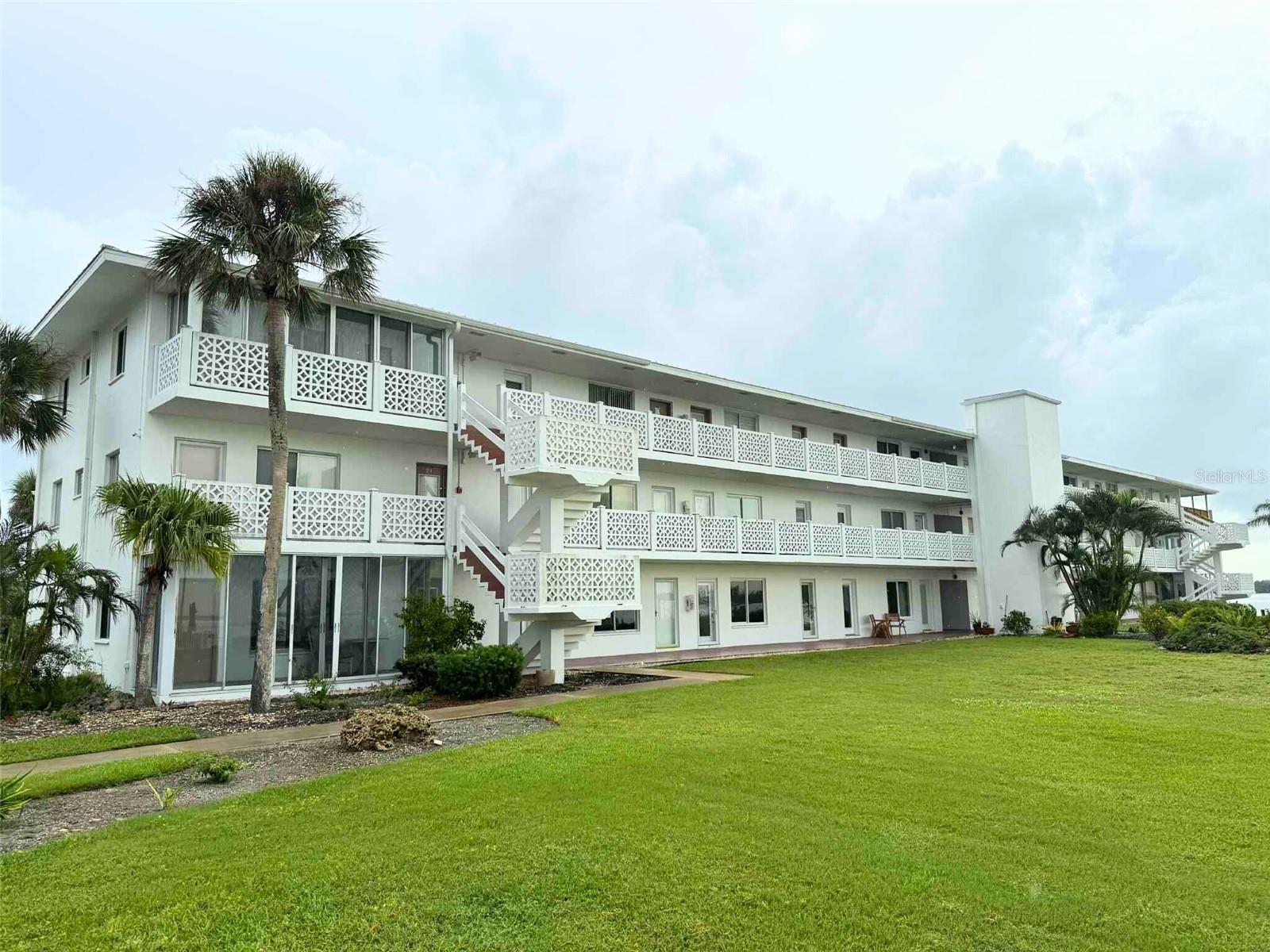 765 JOHN RINGLING BLVD #32, SARASOTA, FL, 34236