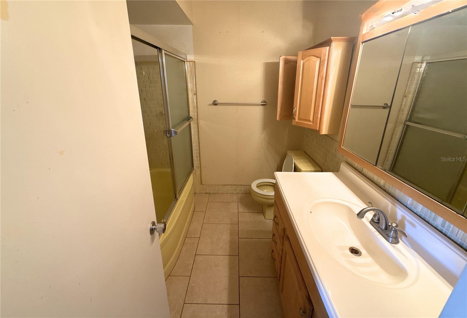 765 JOHN RINGLING BLVD #32, SARASOTA, FL, 34236