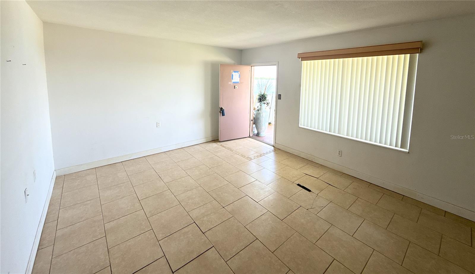 765 JOHN RINGLING BLVD #32, SARASOTA, FL, 34236
