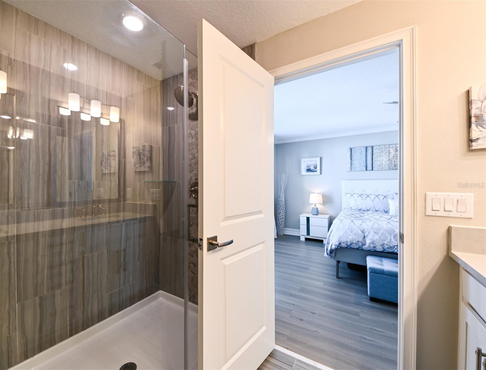 4941 W PRICE AVE #6, TAMPA, FL, 33611