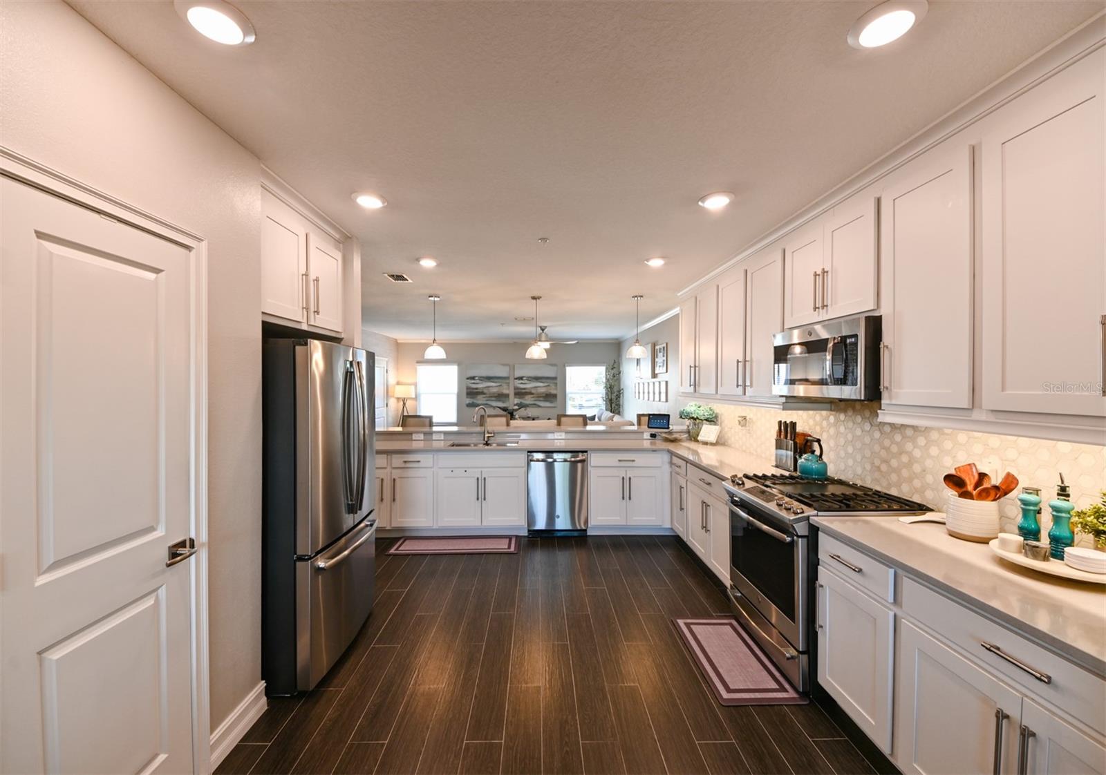 4941 W PRICE AVE #6, TAMPA, FL, 33611