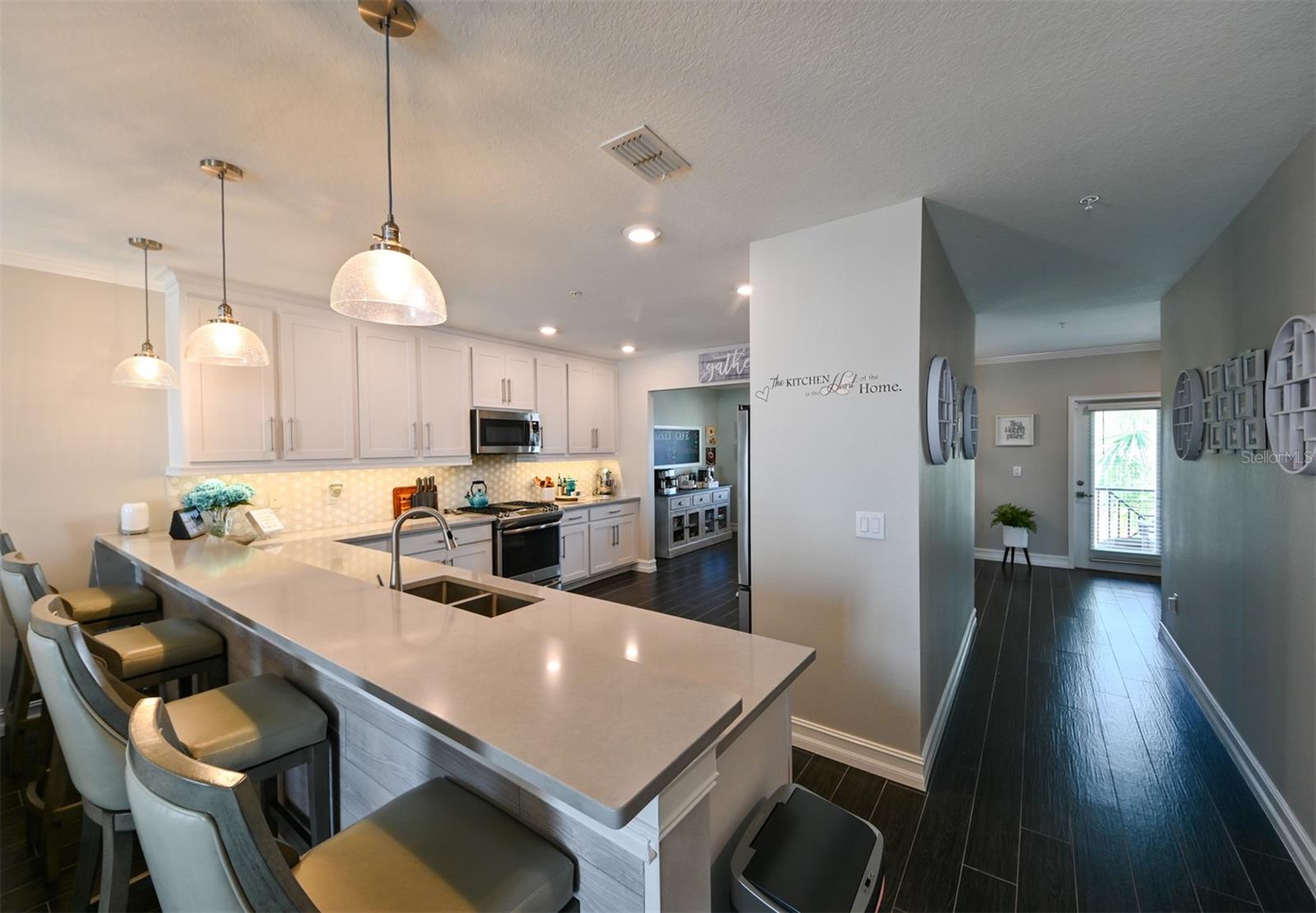 4941 W PRICE AVE #6, TAMPA, FL, 33611