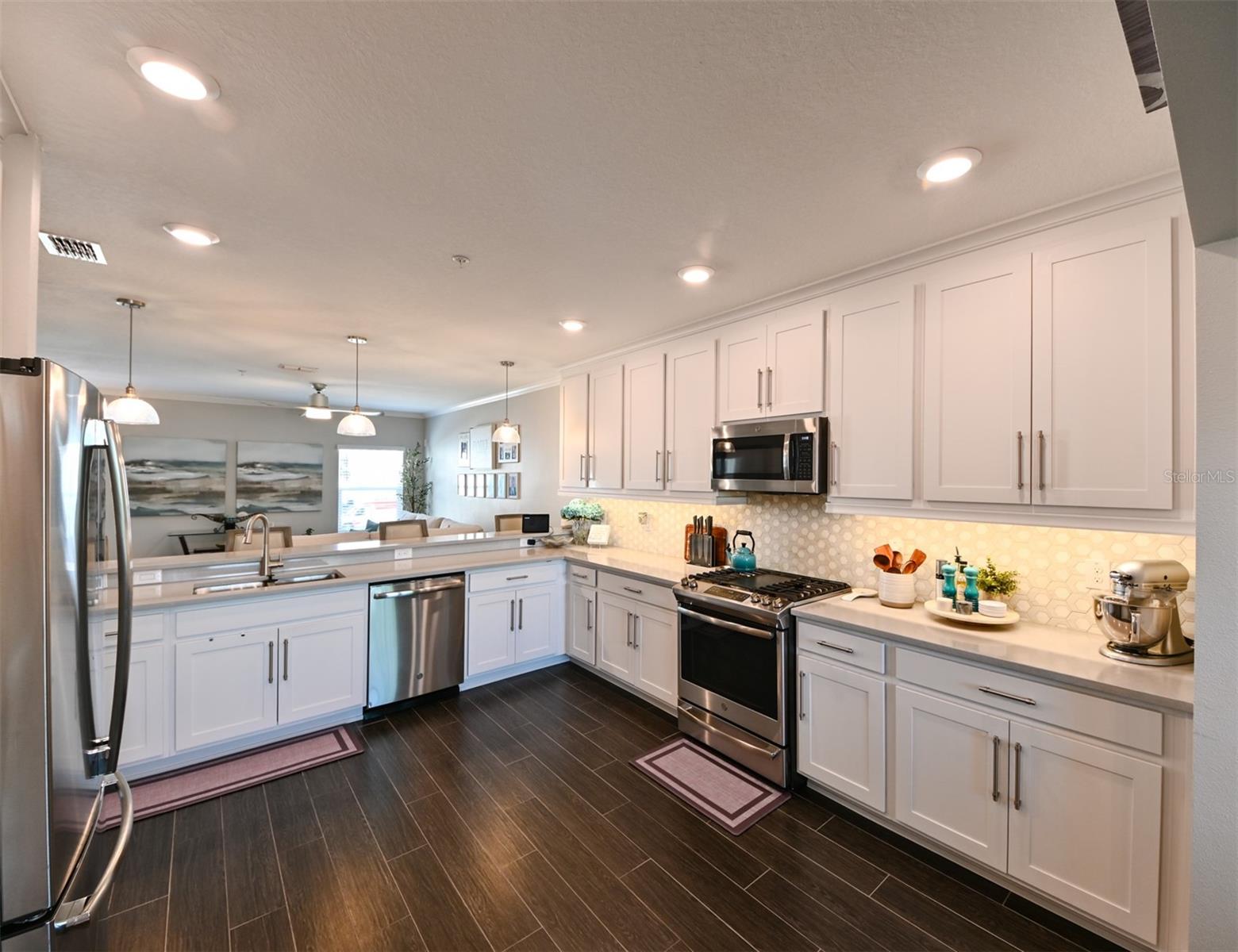 4941 W PRICE AVE #6, TAMPA, FL, 33611