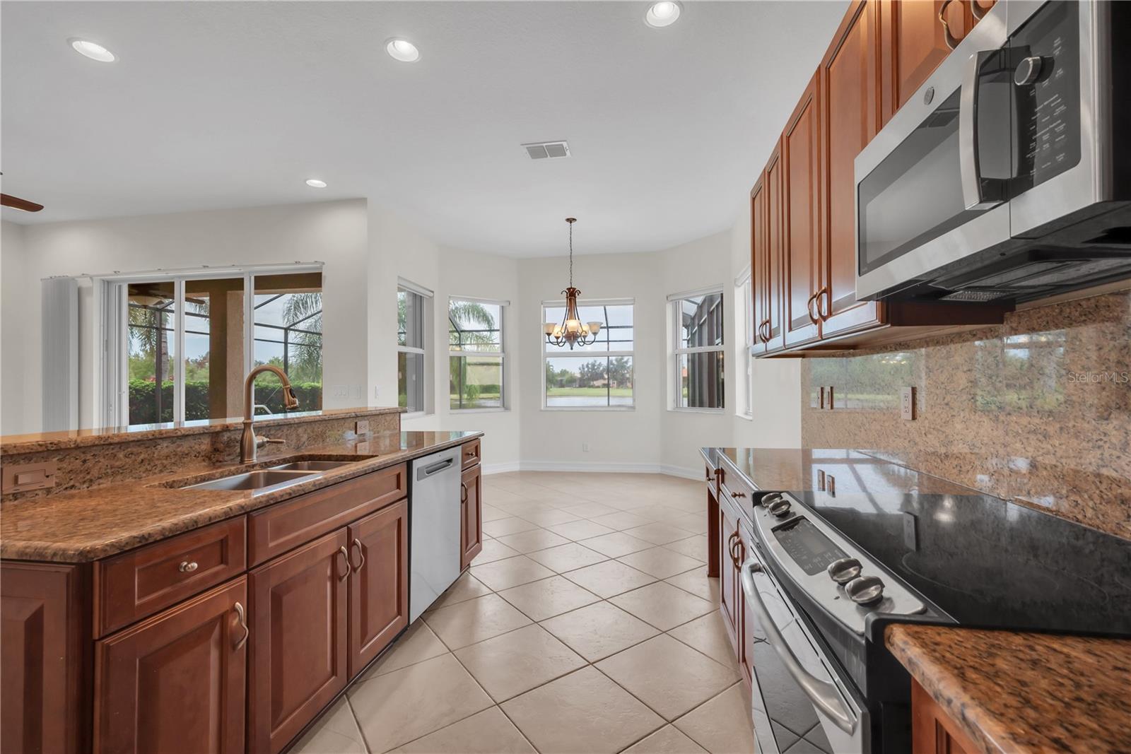 5011 CRYSTAL BEACH DR, WIMAUMA, FL, 33598