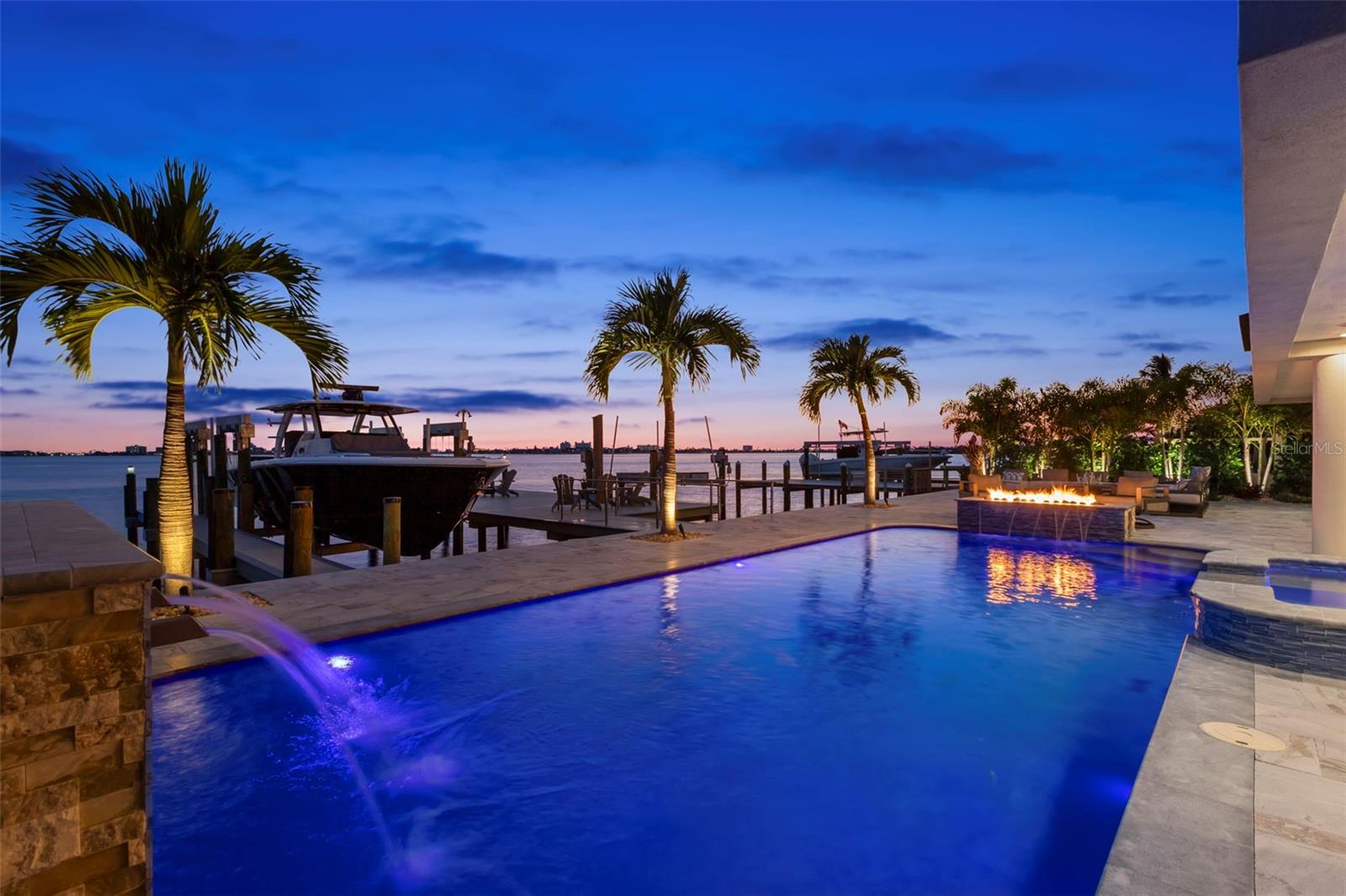 TB8426230 Property Photo