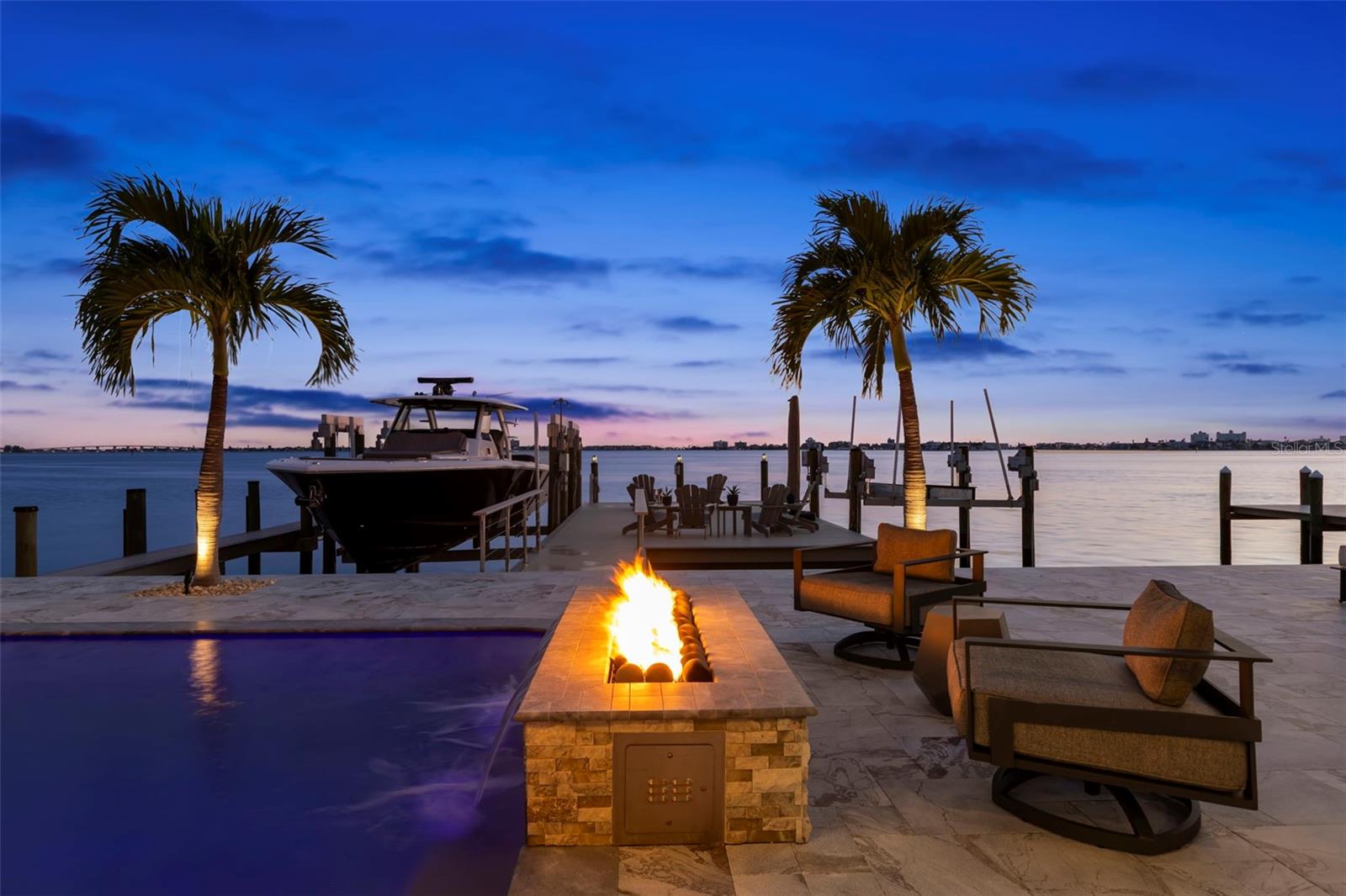 TB8426230 Property Photo