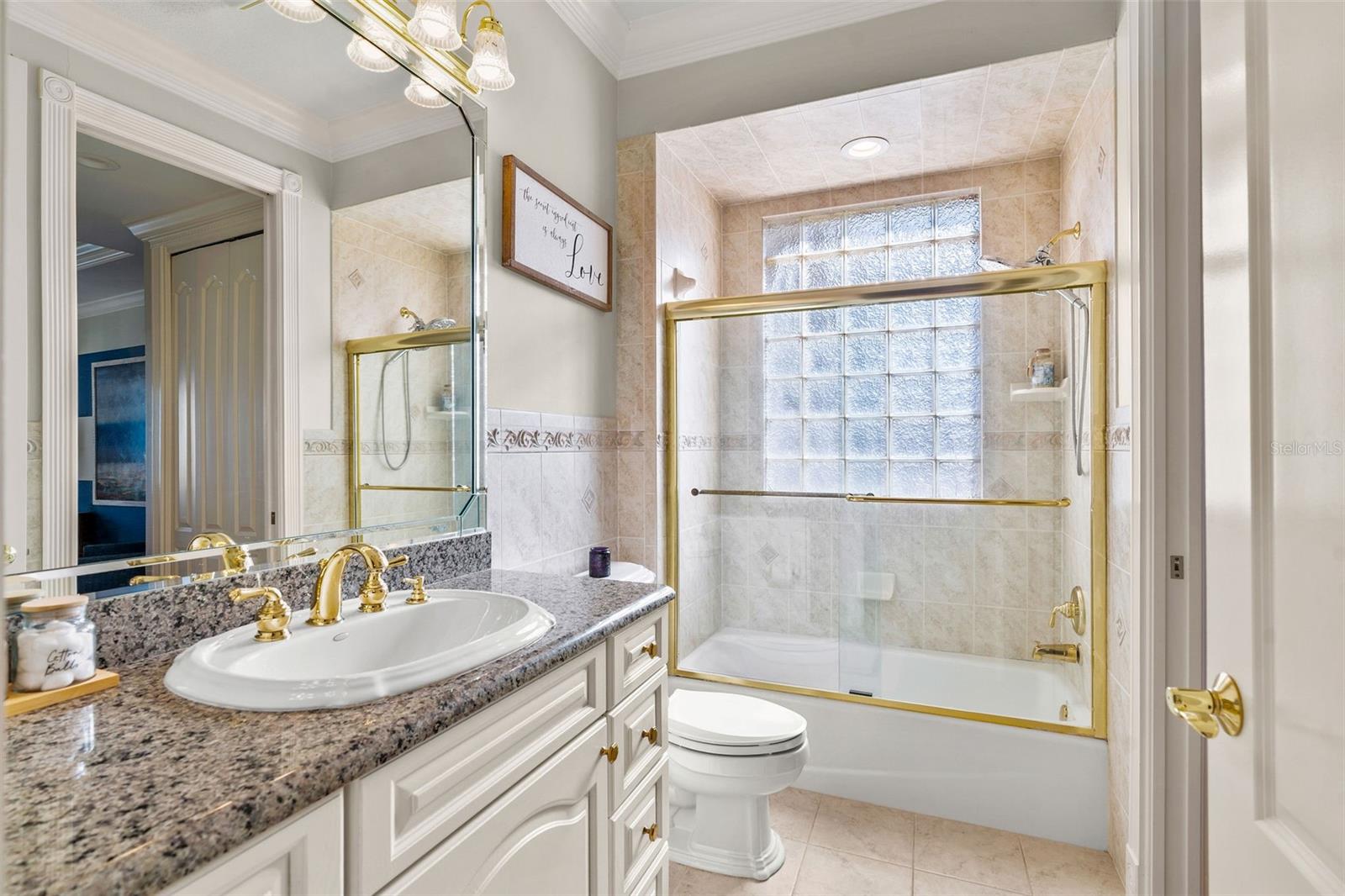 TB8426230 Property Photo