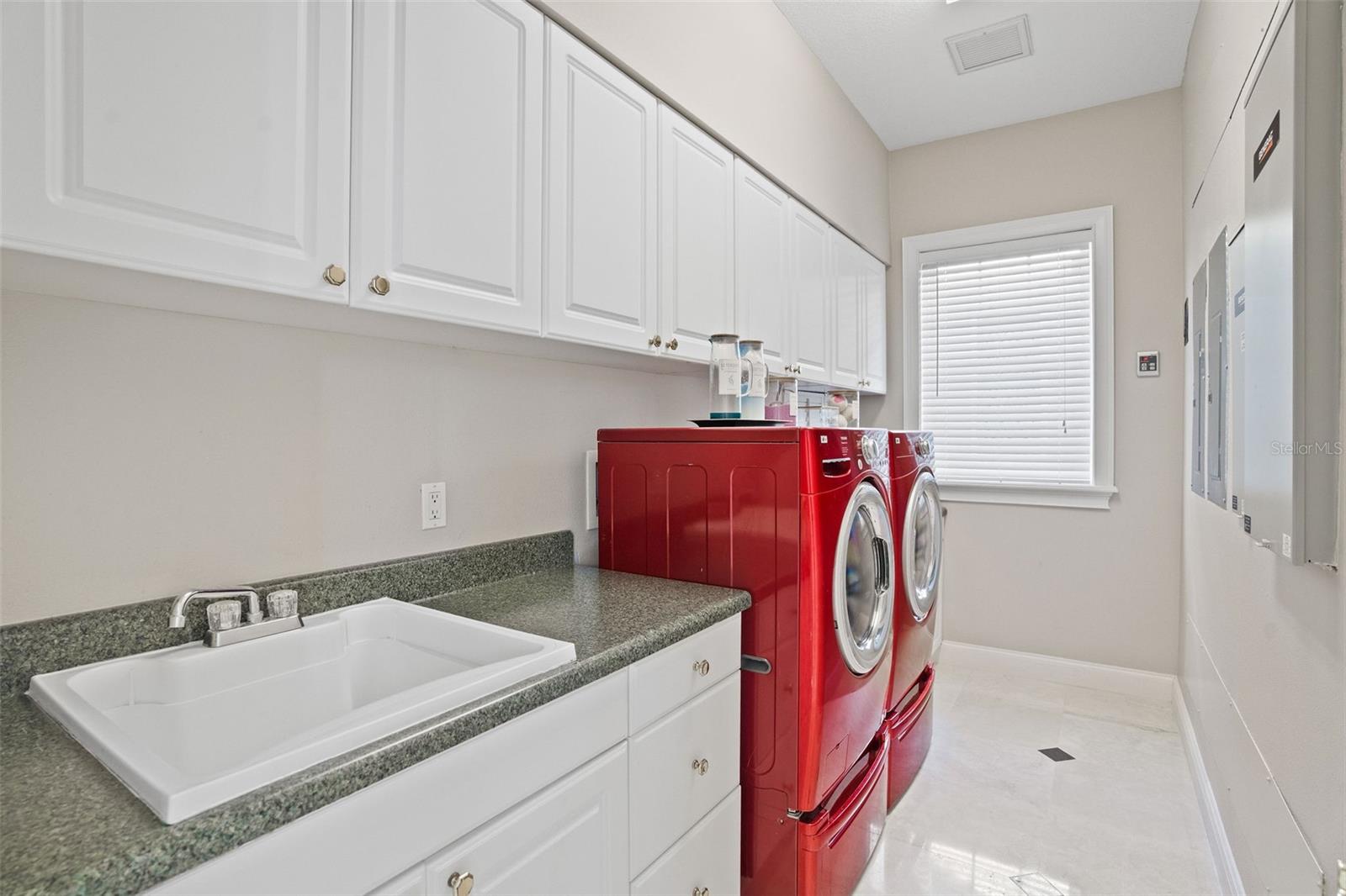 TB8426230 Property Photo