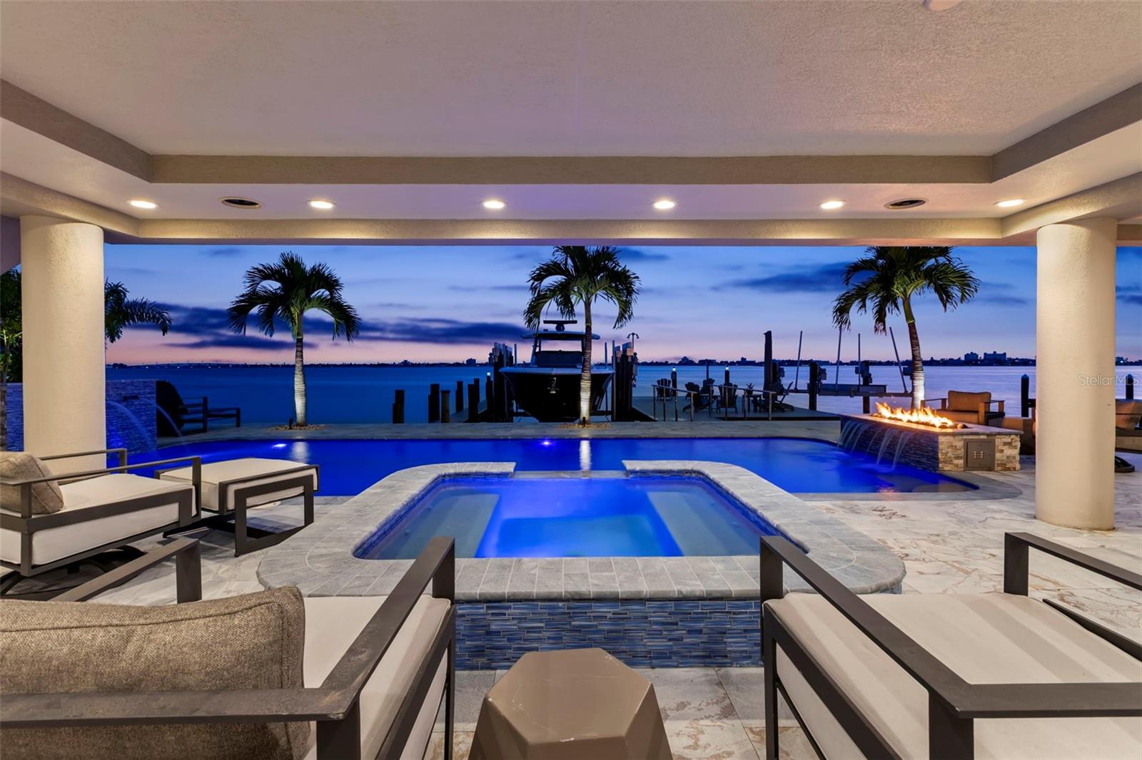 TB8426230 Property Photo