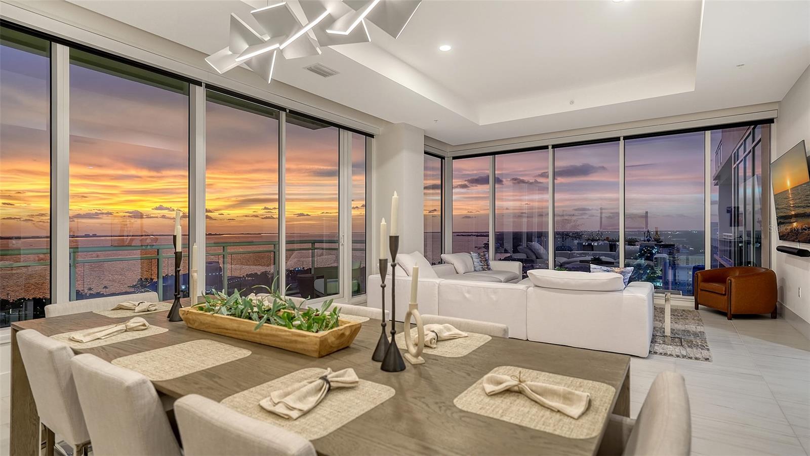 540 N TAMIAMI TRL #1702, SARASOTA, FL, 34236