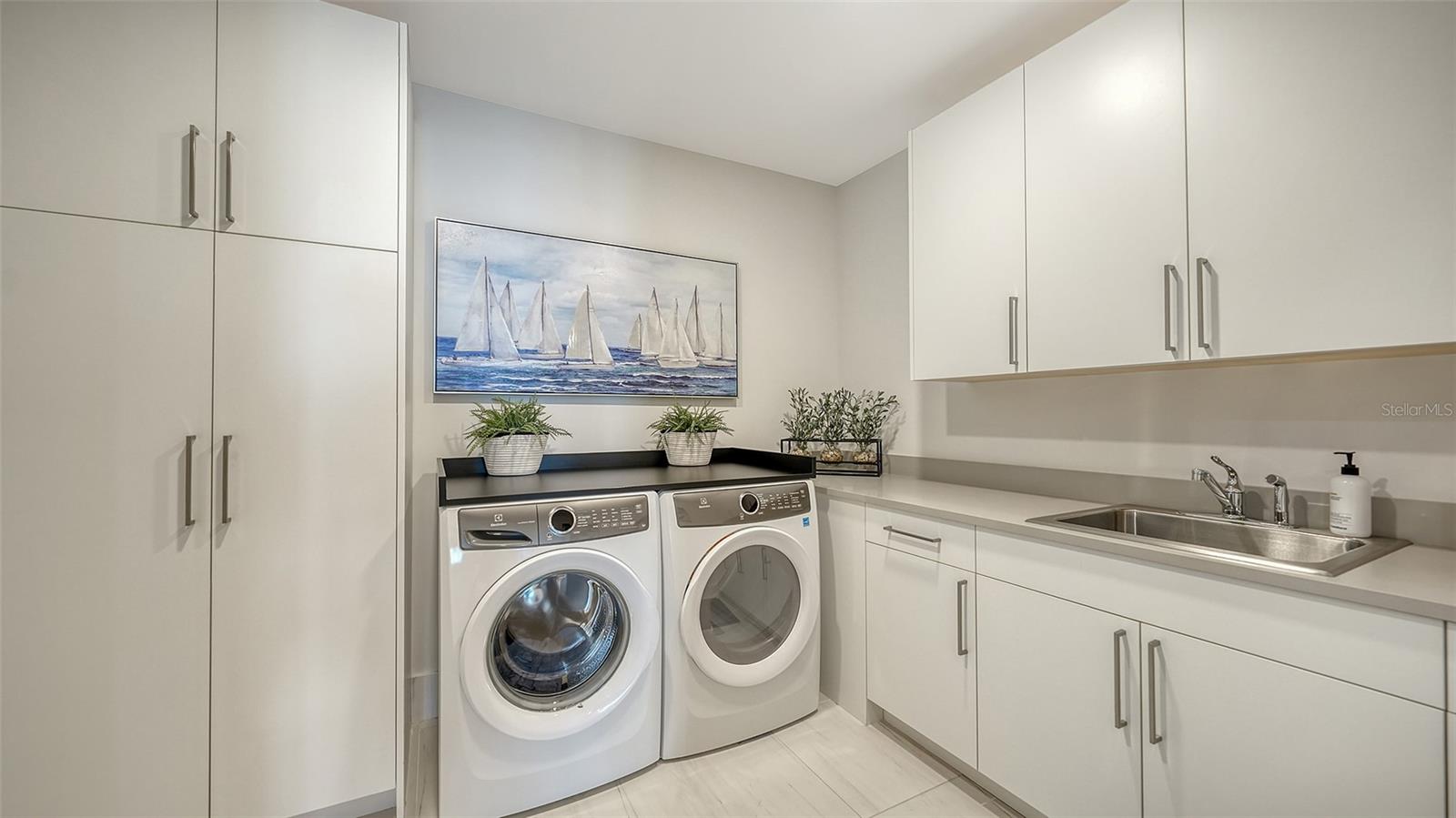 540 N TAMIAMI TRL #1702, SARASOTA, FL, 34236