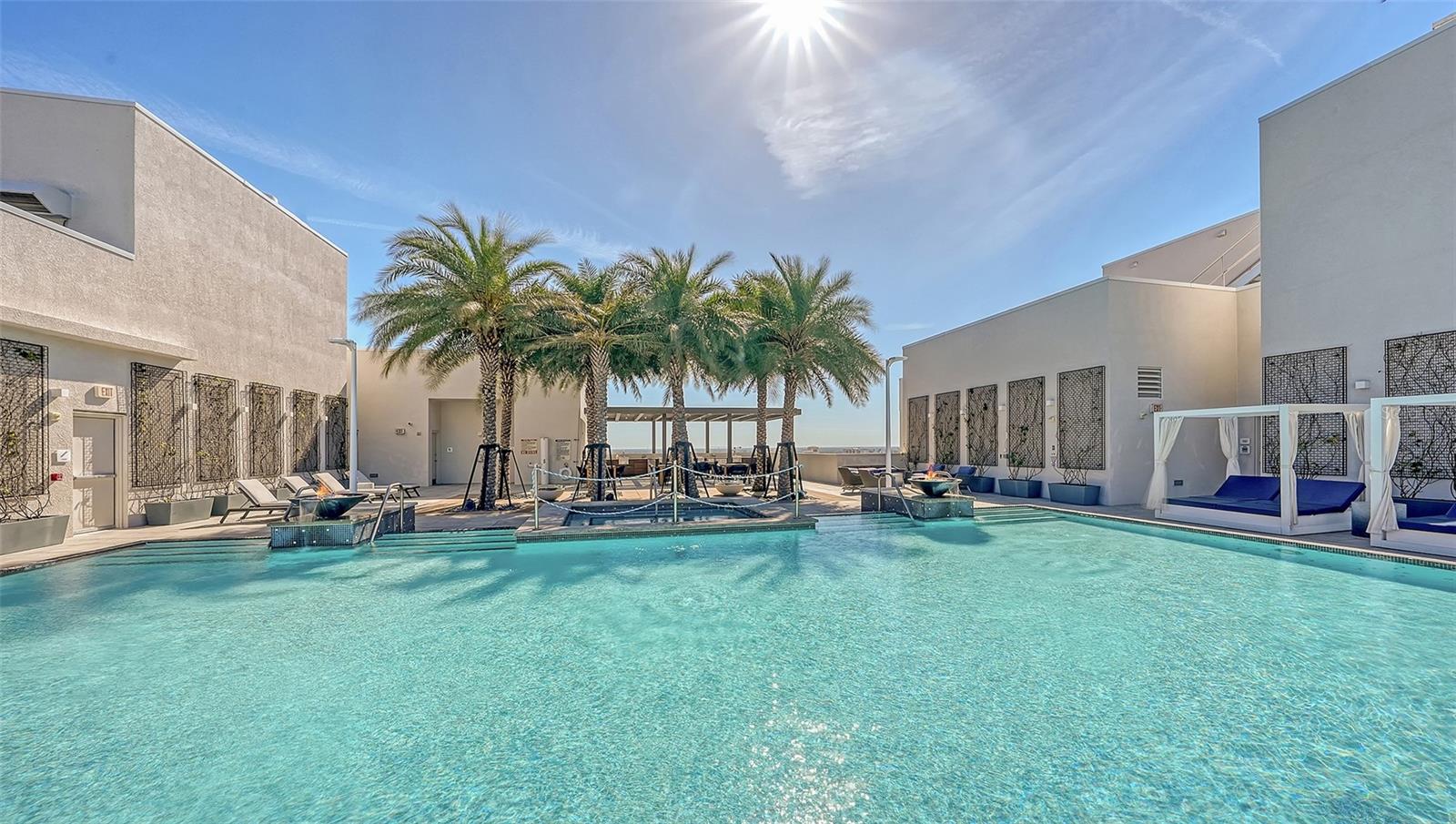 540 N TAMIAMI TRL #1702, SARASOTA, FL, 34236