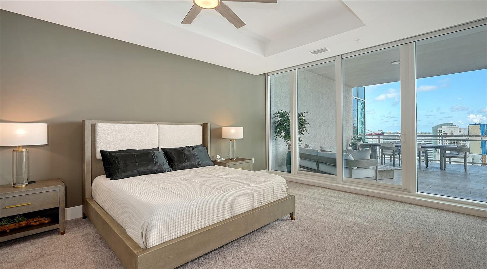 540 N TAMIAMI TRL #1702, SARASOTA, FL, 34236