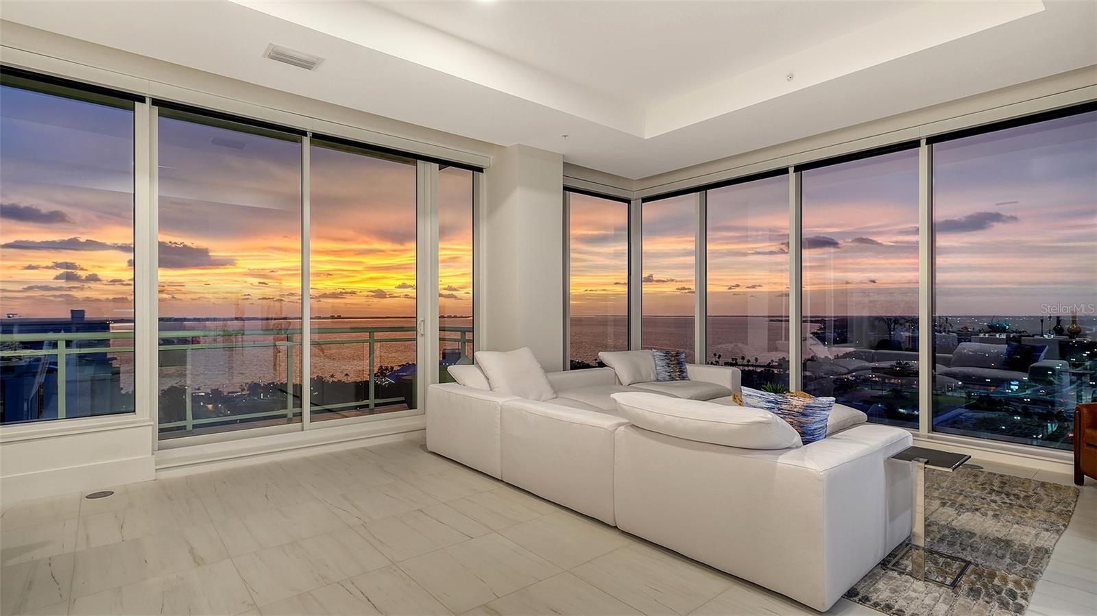 540 N TAMIAMI TRL #1702, SARASOTA, FL, 34236