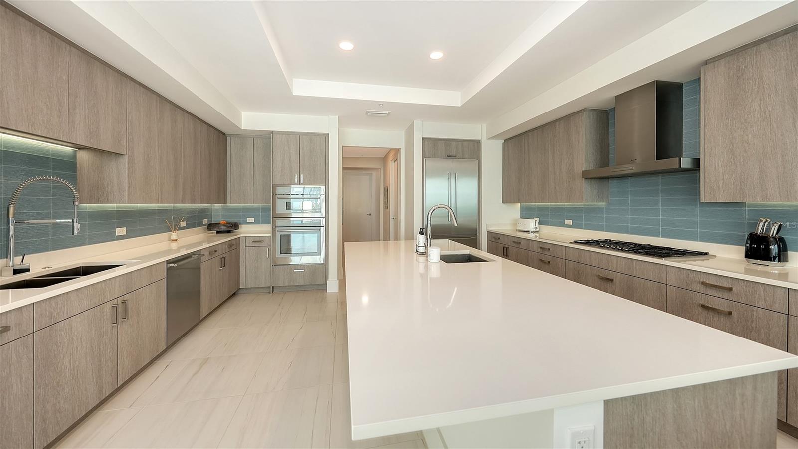 540 N TAMIAMI TRL #1702, SARASOTA, FL, 34236