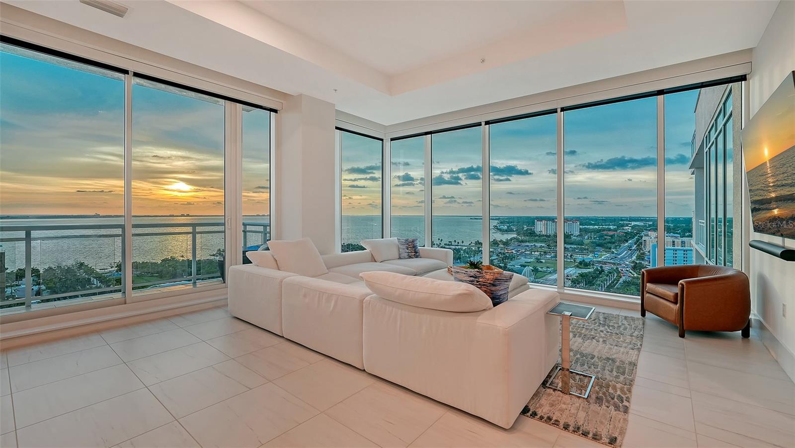 540 N TAMIAMI TRL #1702, SARASOTA, FL, 34236