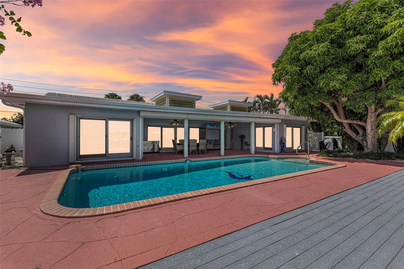 487 ISLAND WAY, CLEARWATER BEACH, FL, 33767