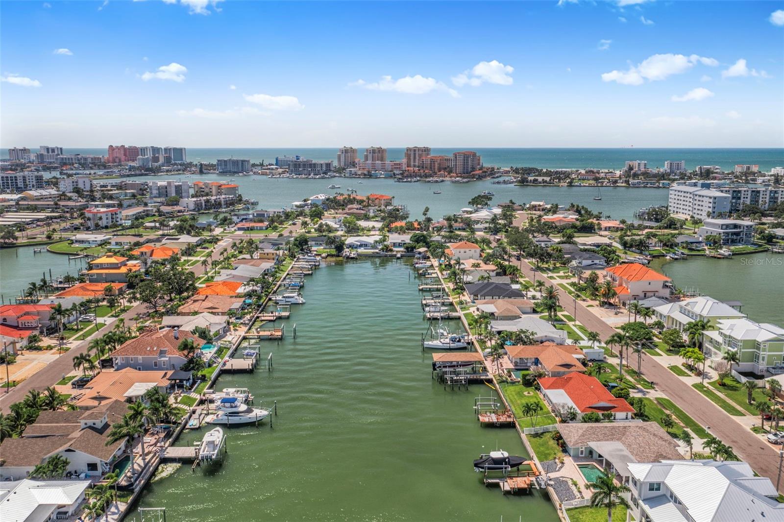 487 ISLAND WAY, CLEARWATER BEACH, FL, 33767