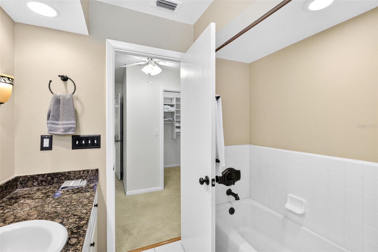 487 ISLAND WAY, CLEARWATER BEACH, FL, 33767