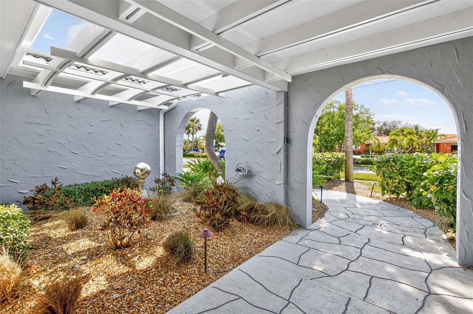 487 ISLAND WAY, CLEARWATER BEACH, FL, 33767