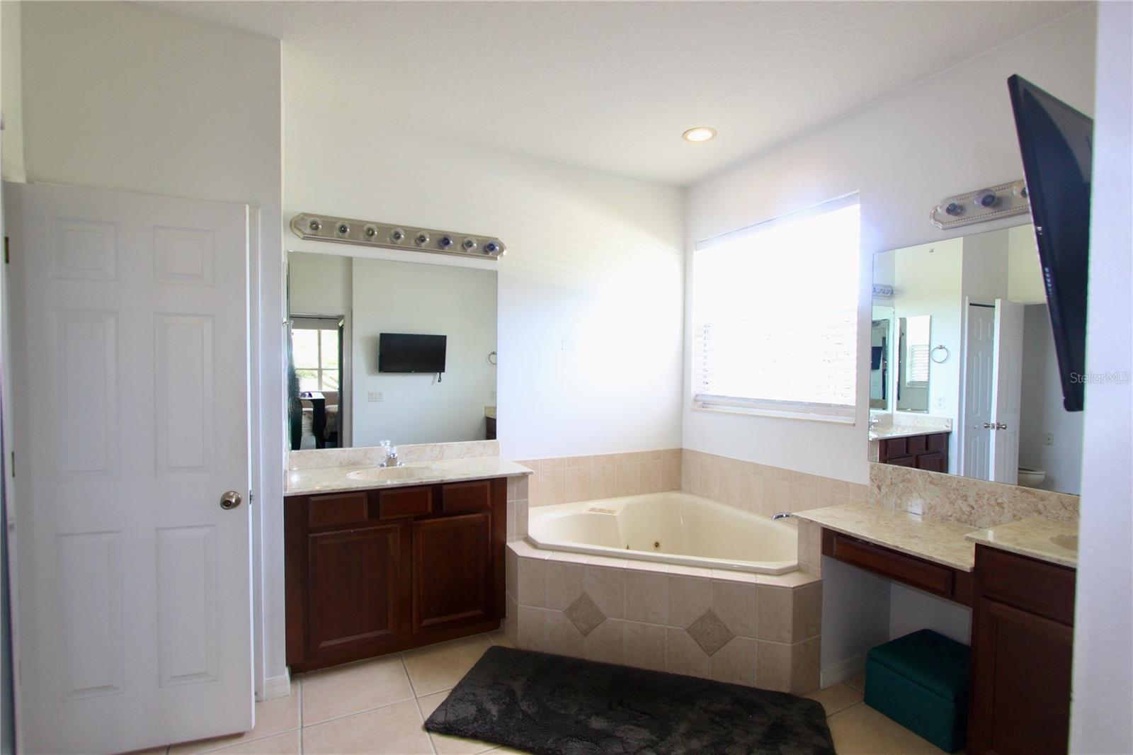 2424 POND COVE WAY, APOPKA, FL, 32712