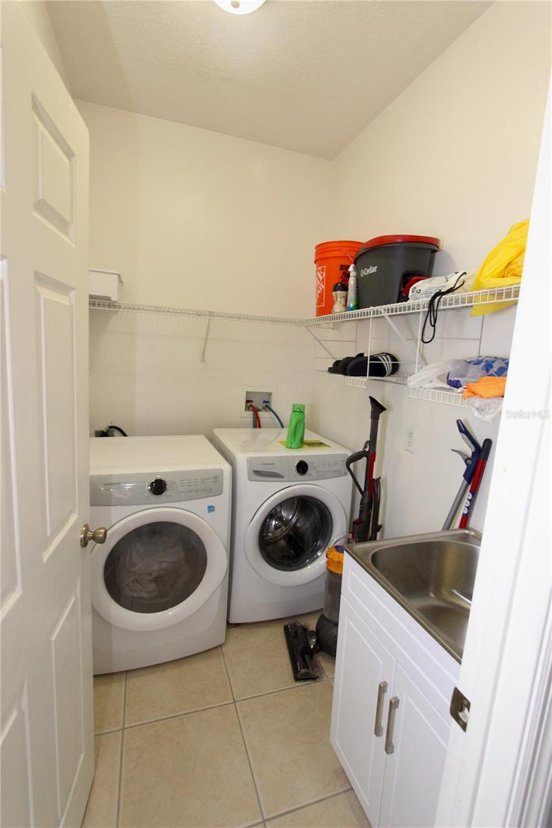 2424 POND COVE WAY, APOPKA, FL, 32712