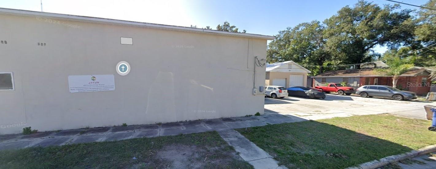2806 N TAMPA ST, TAMPA, FL, 33602