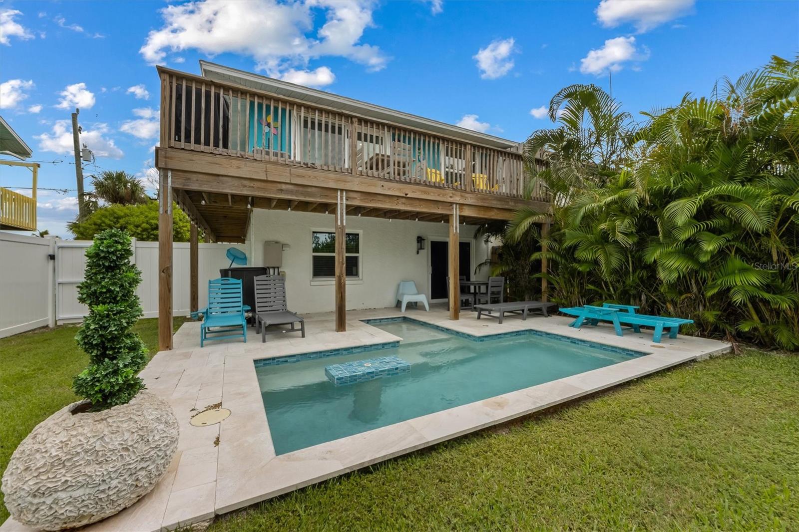 6808 PALM DR #B, HOLMES BEACH, FL, 34217