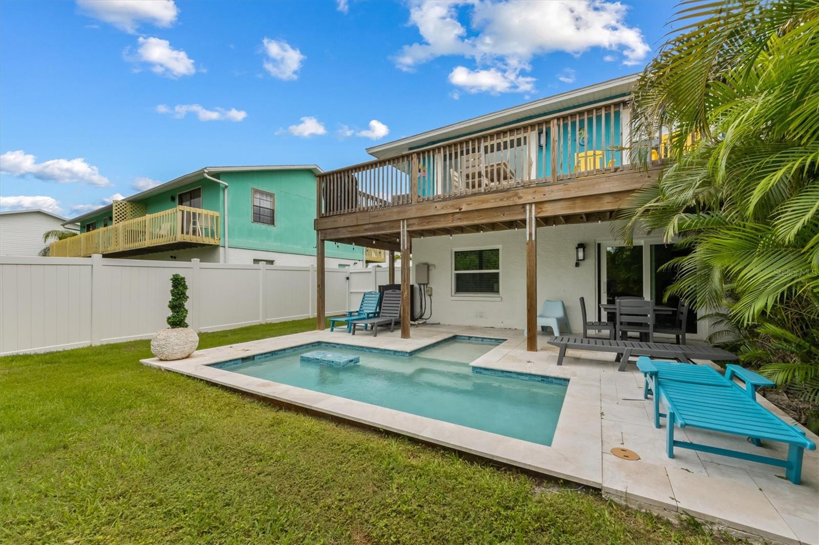 6808 PALM DR #B, HOLMES BEACH, FL, 34217