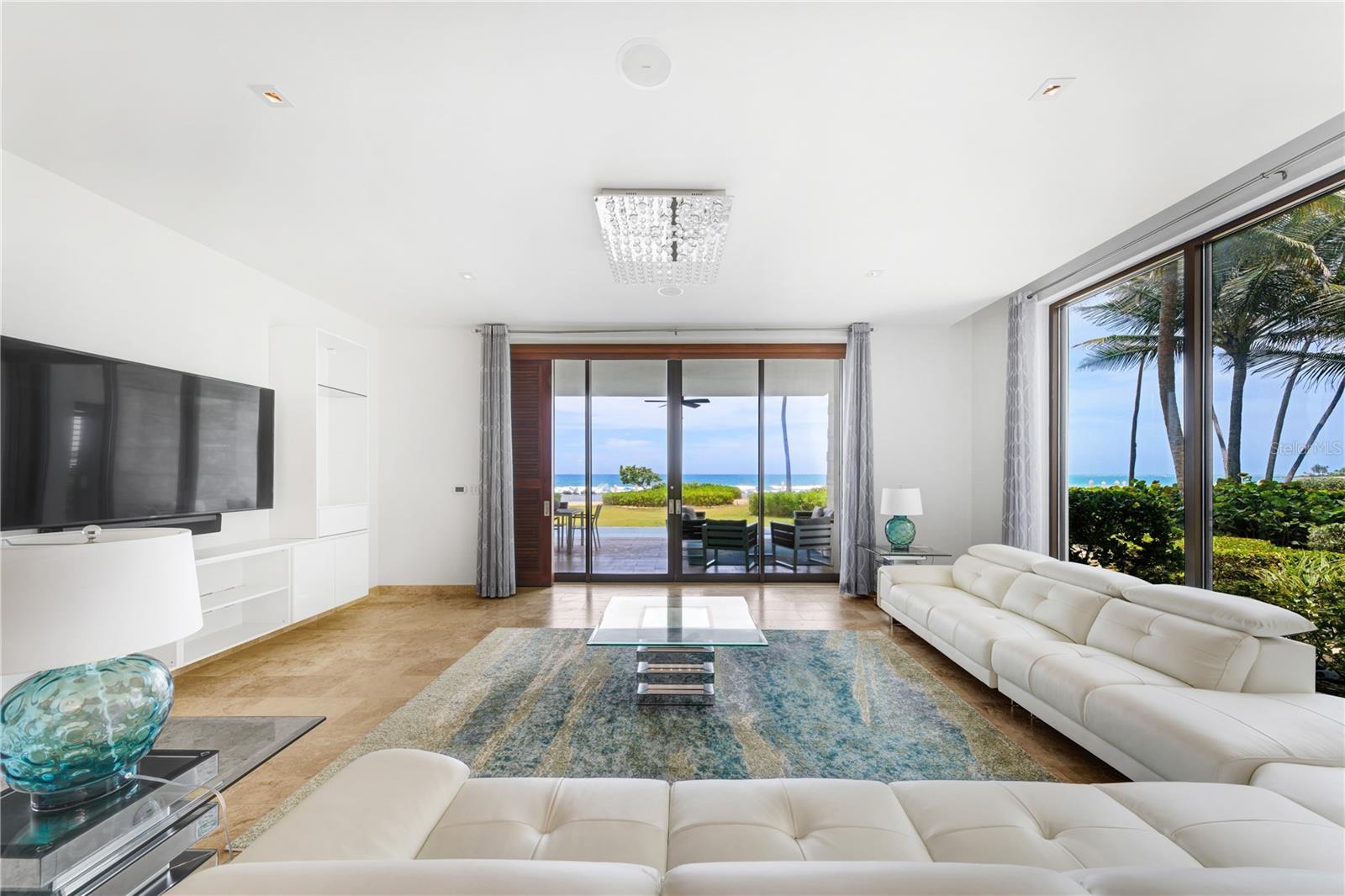 PR9115985 Property Photo