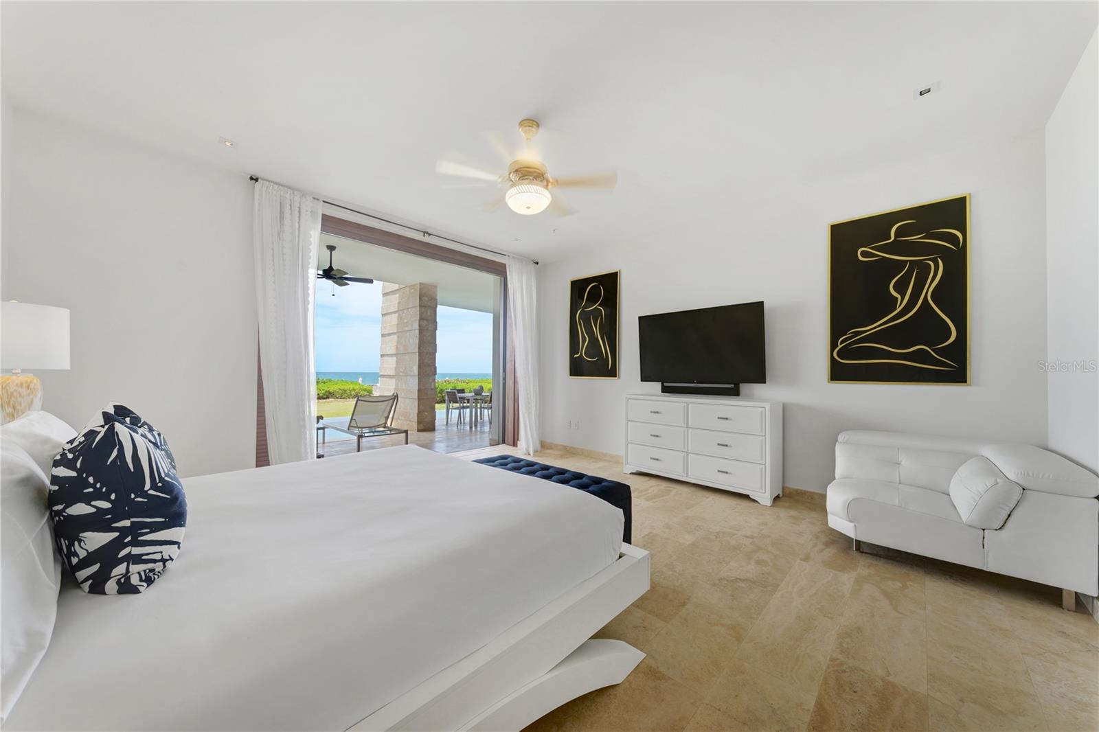 PR9115985 Property Photo