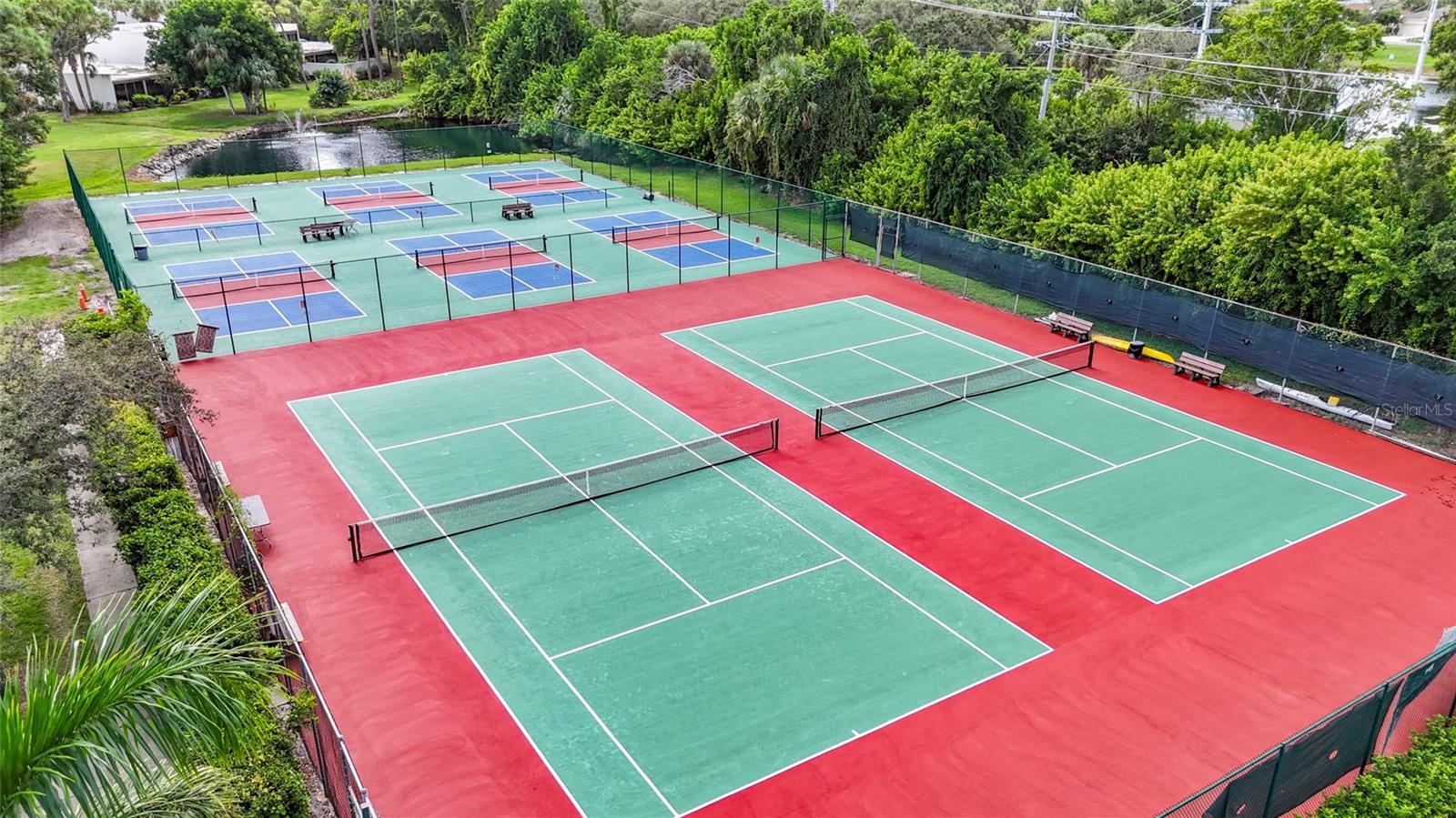 411 PALM TREE DR #411, BRADENTON, FL, 34210