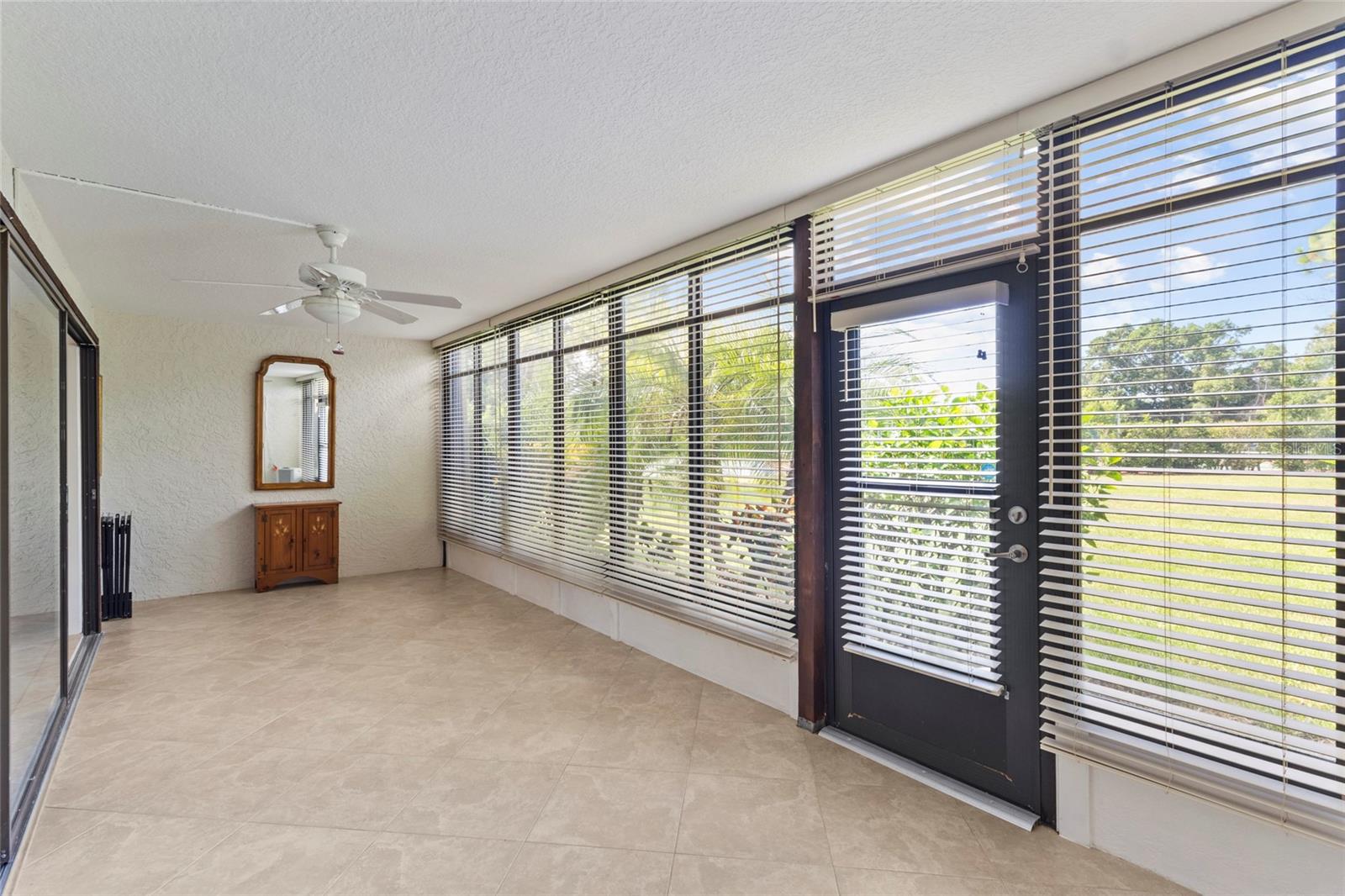 411 PALM TREE DR #411, BRADENTON, FL, 34210