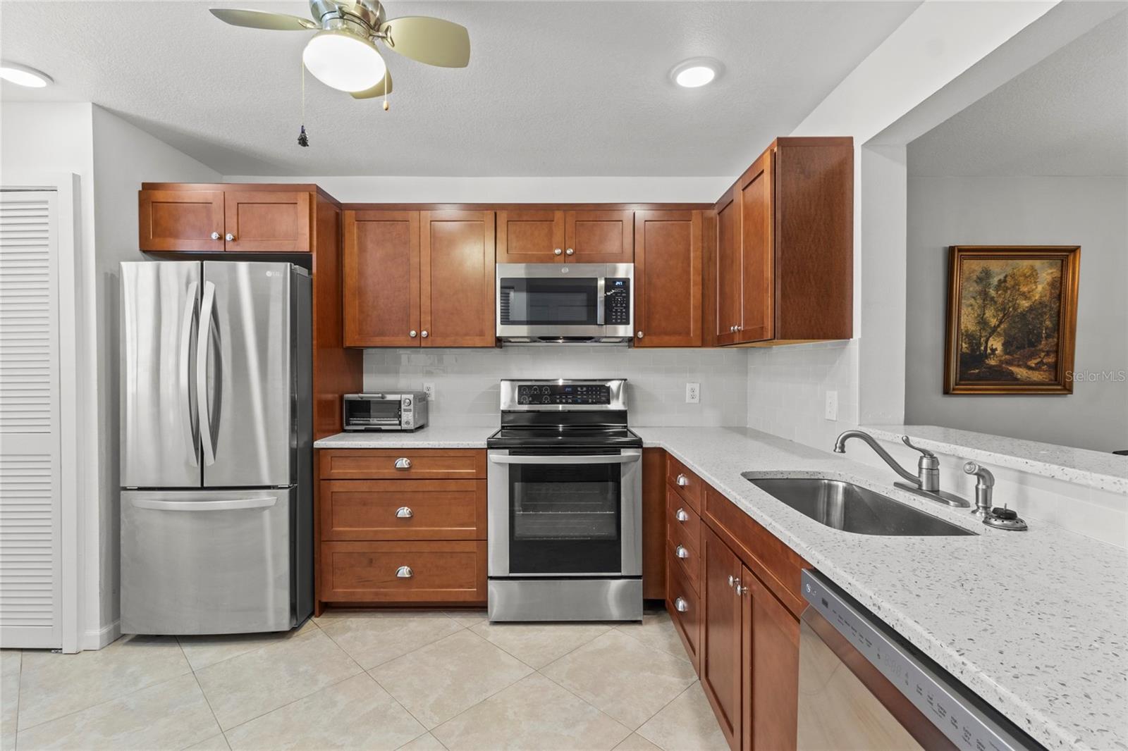 411 PALM TREE DR #411, BRADENTON, FL, 34210