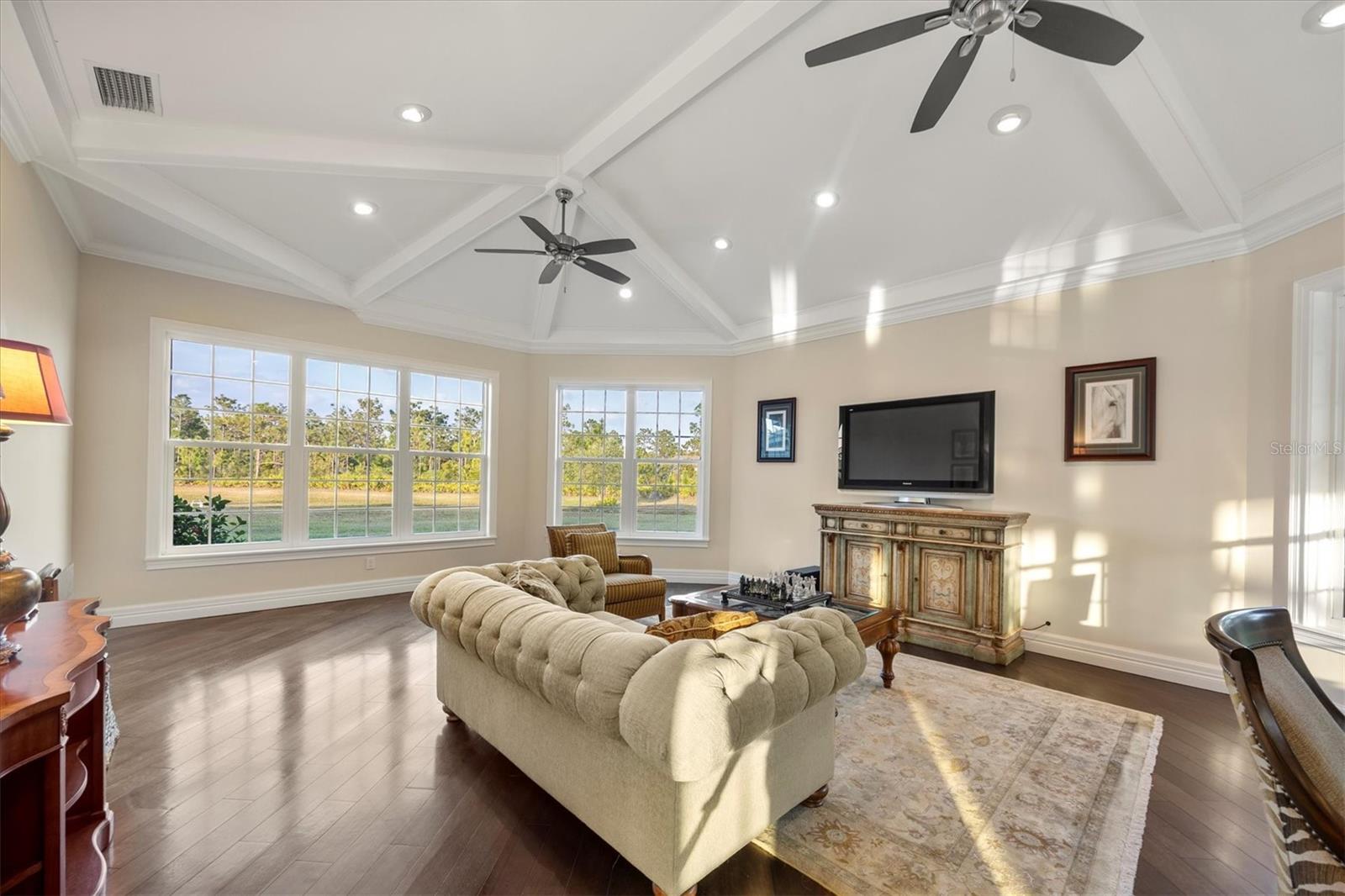 A4664701 Property Photo