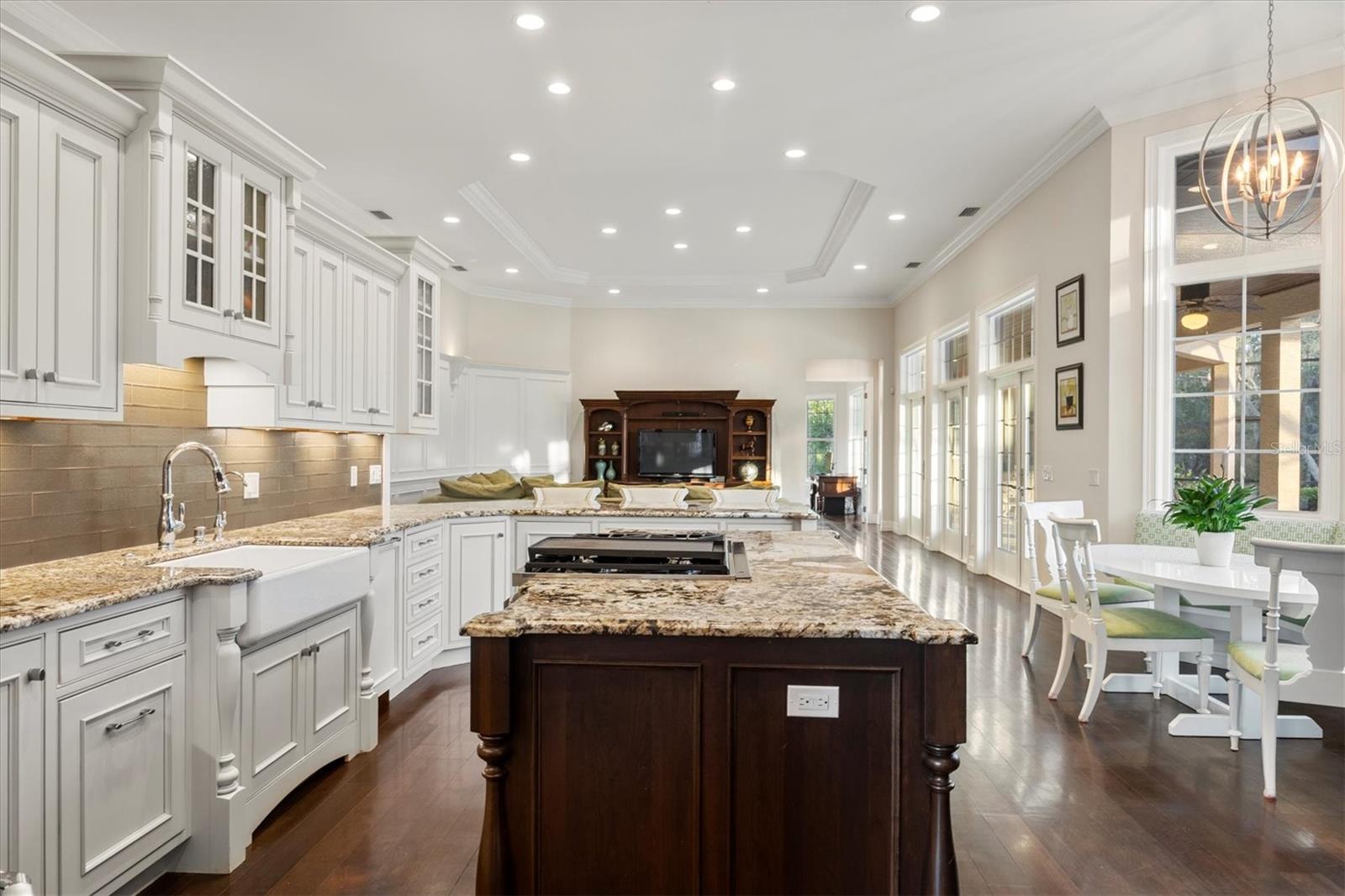 A4664701 Property Photo