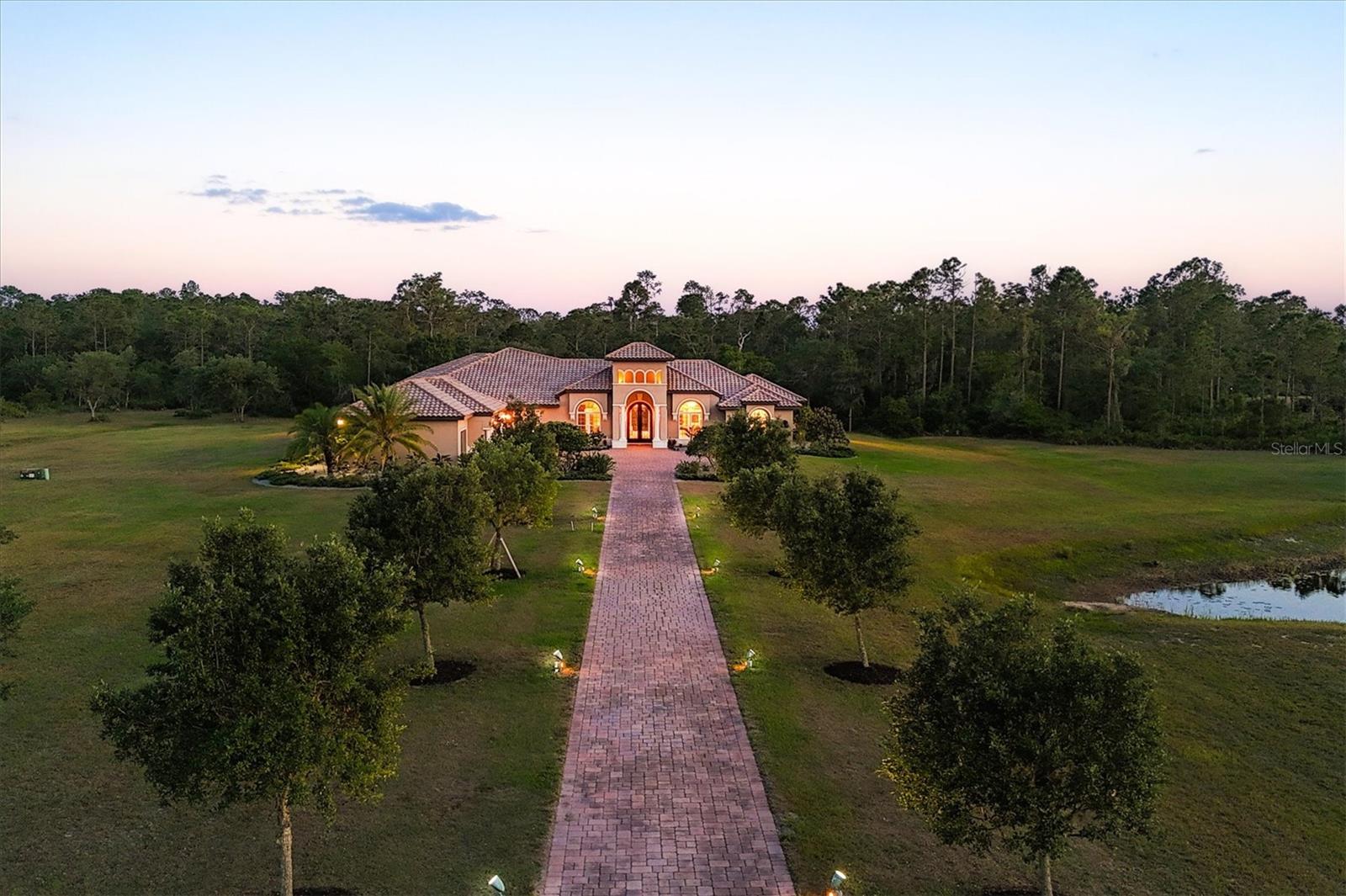 A4664701 Property Photo