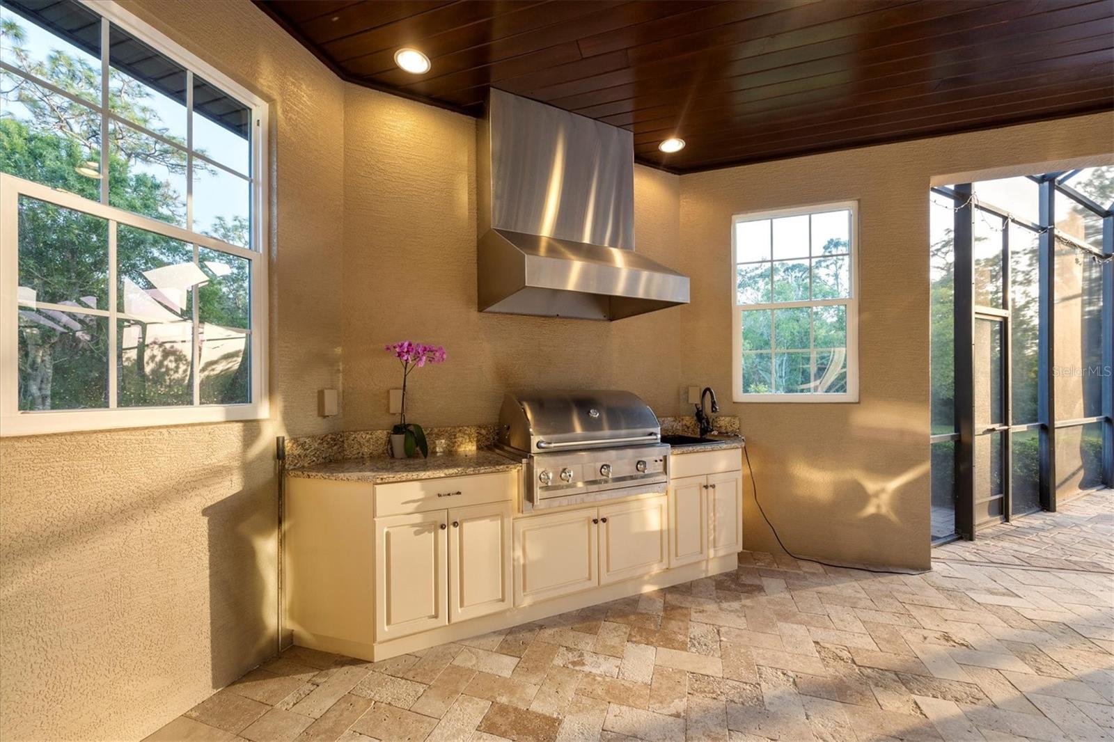 A4664701 Property Photo