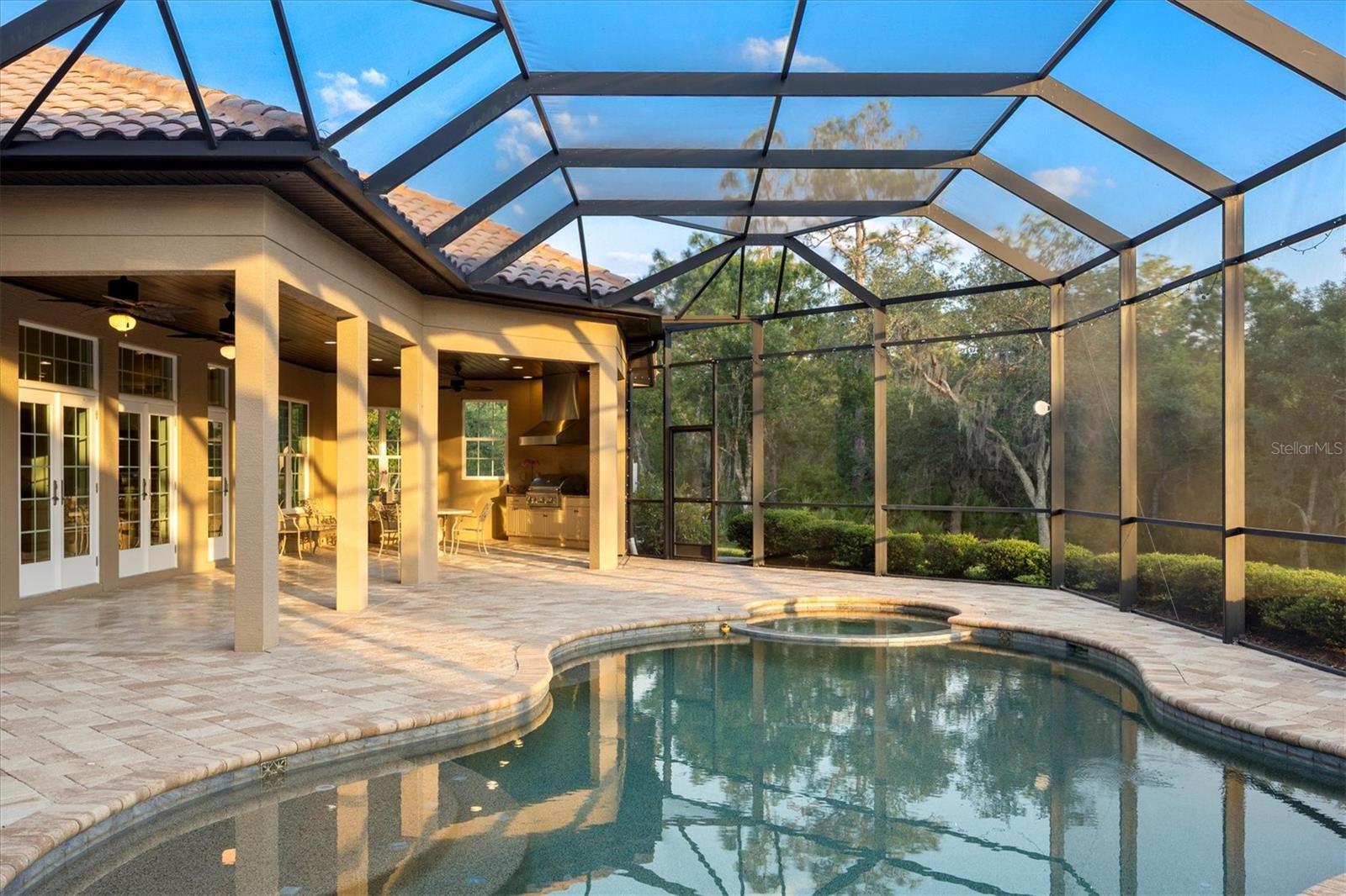 A4664701 Property Photo