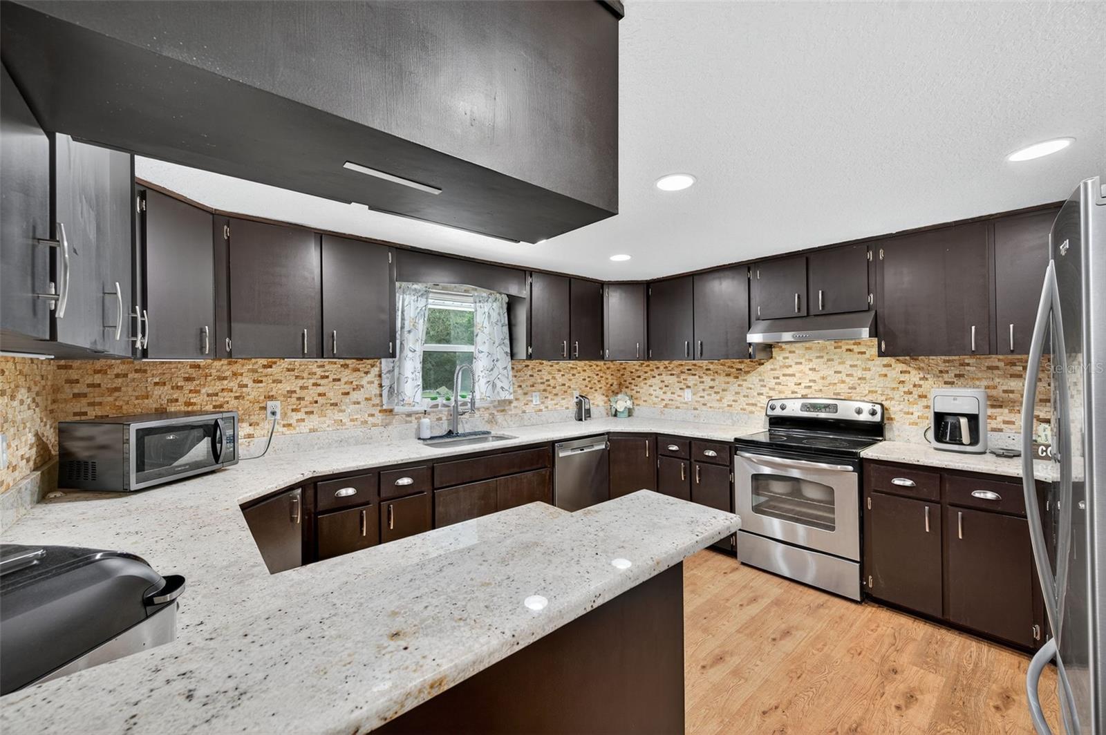 17504 THOMAS BLVD, HUDSON, FL, 34667