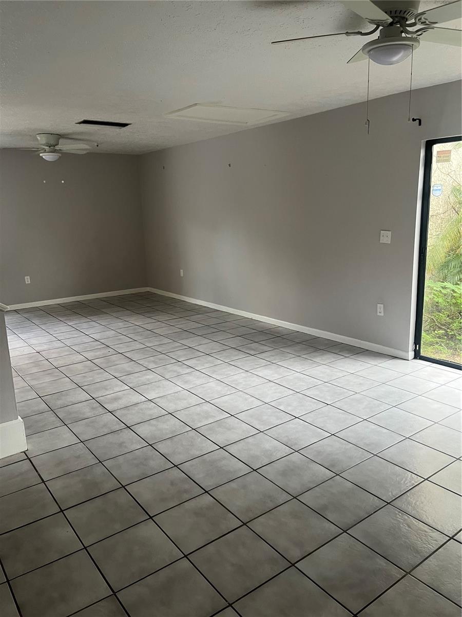 5641 ASHLEY OAKS DR #39, TAMPA, FL, 33617