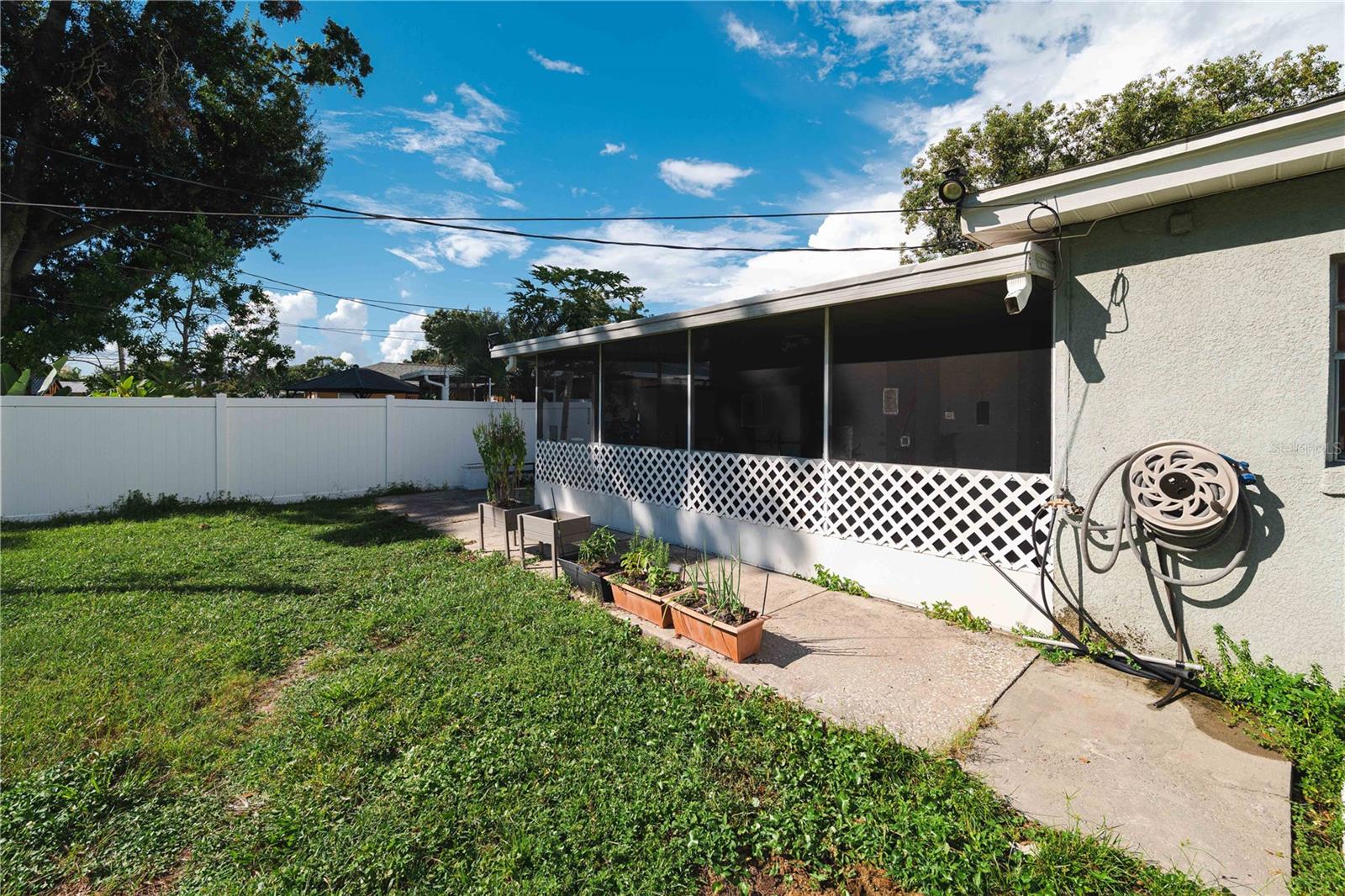 4802 N MENDENHALL DR, TAMPA, FL, 33603