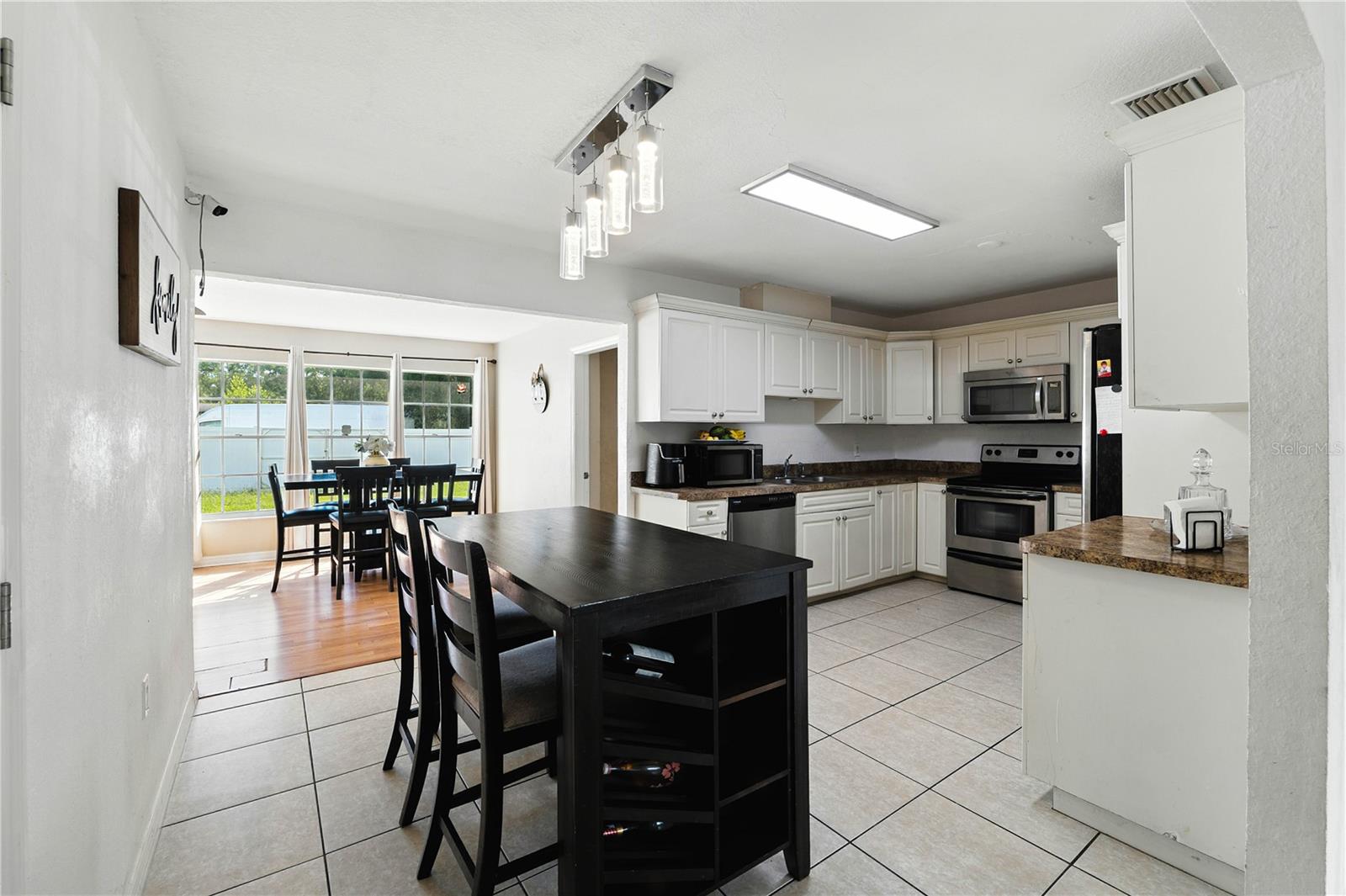 4802 N MENDENHALL DR, TAMPA, FL, 33603