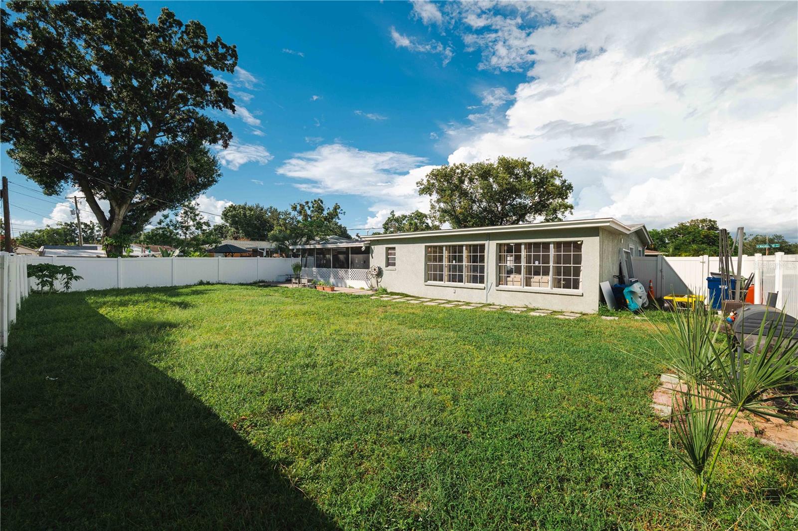 4802 N MENDENHALL DR, TAMPA, FL, 33603