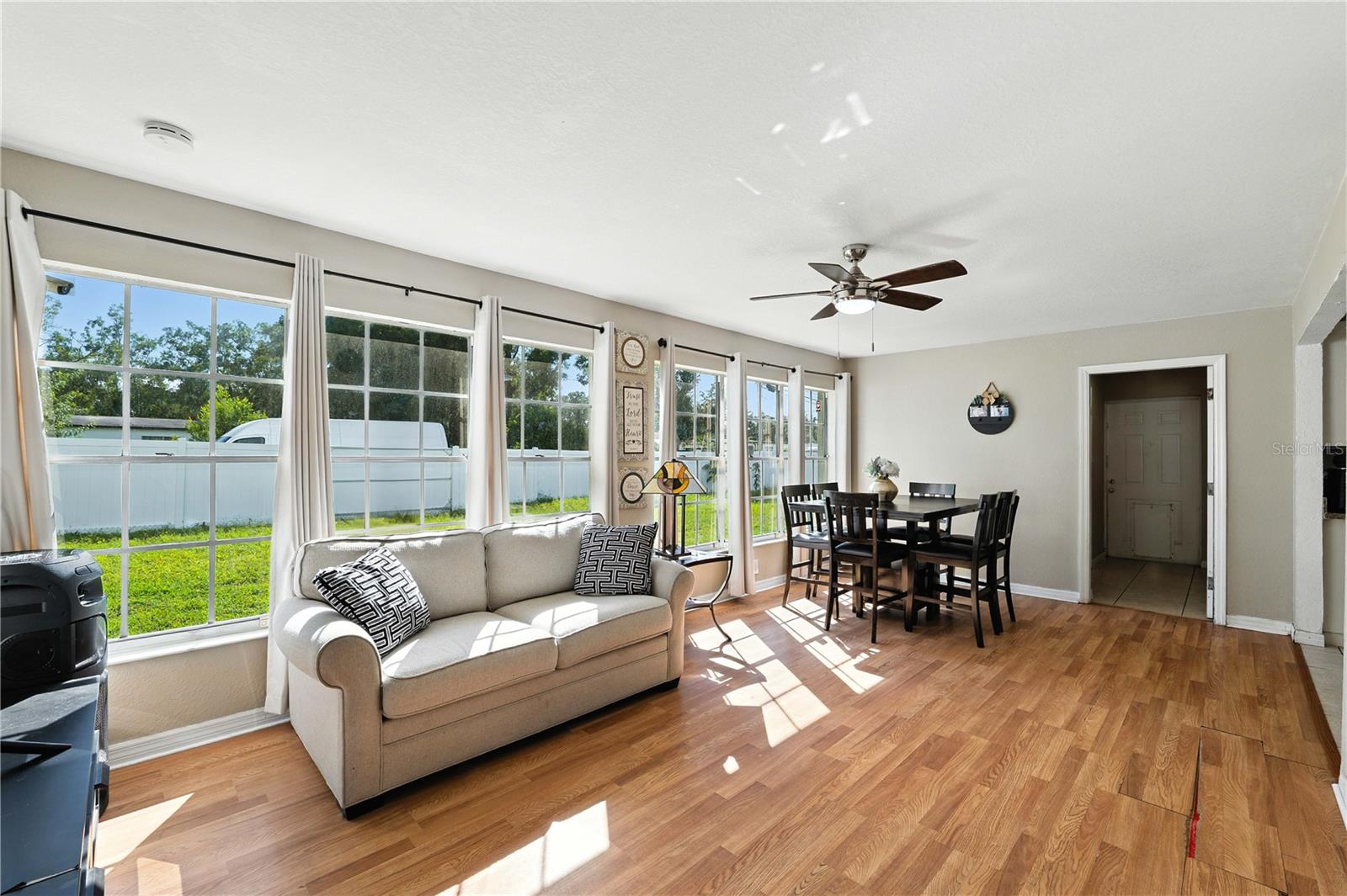 4802 N MENDENHALL DR, TAMPA, FL, 33603