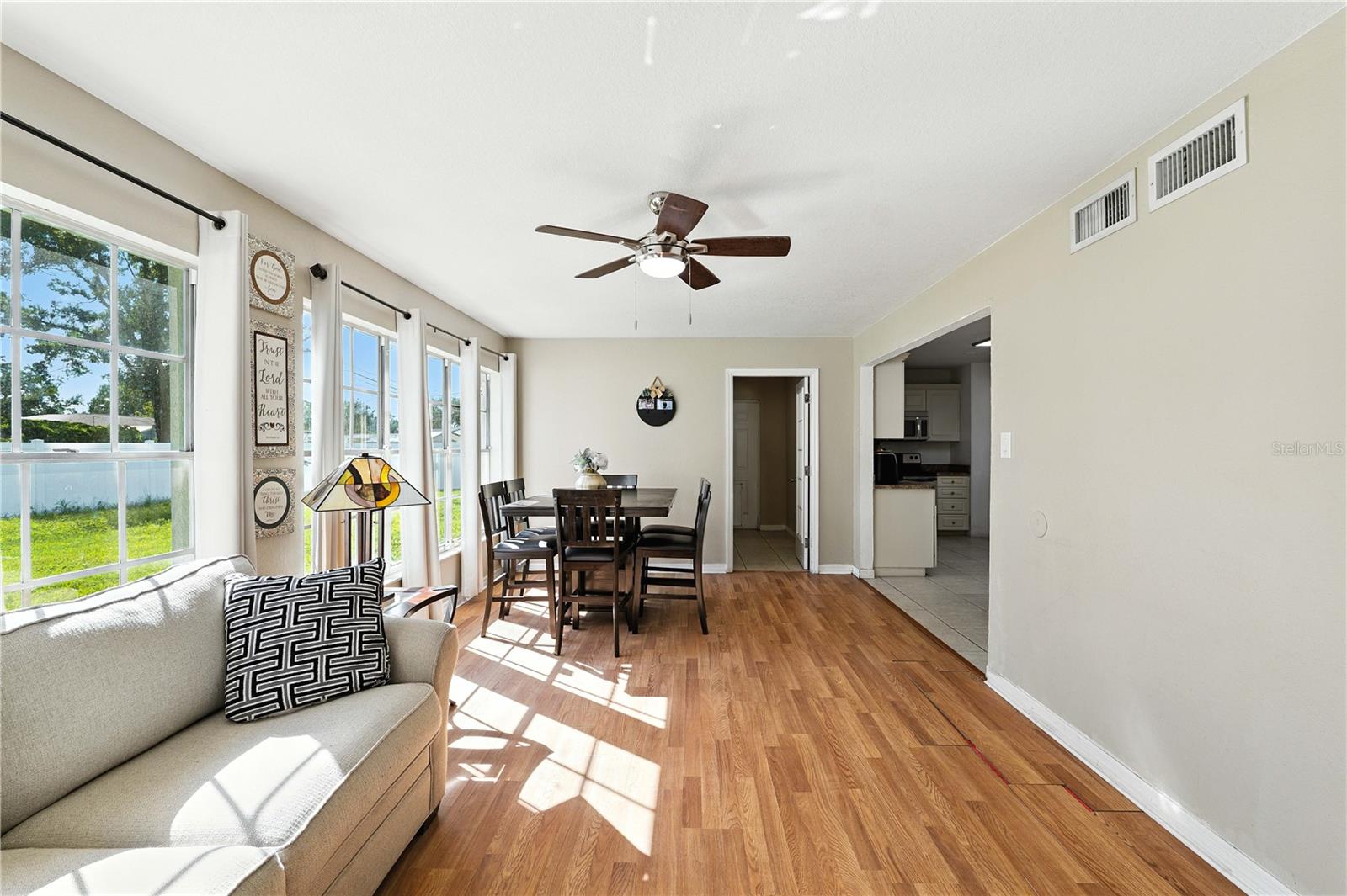 4802 N MENDENHALL DR, TAMPA, FL, 33603