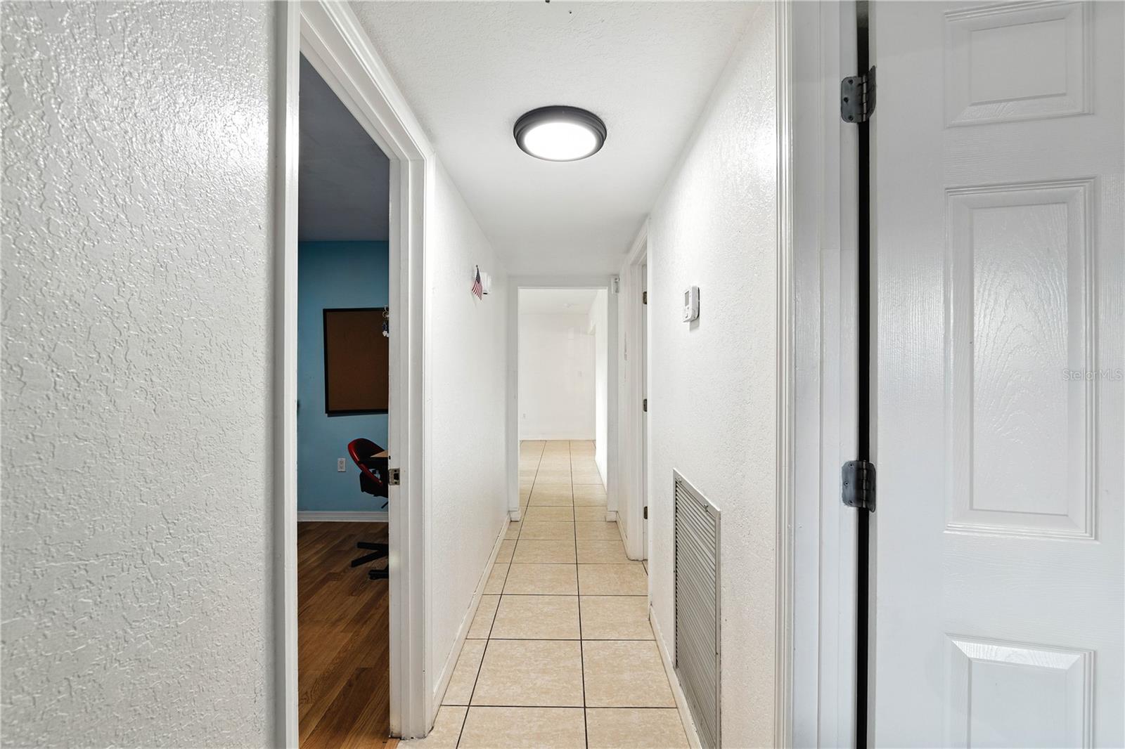 4802 N MENDENHALL DR, TAMPA, FL, 33603