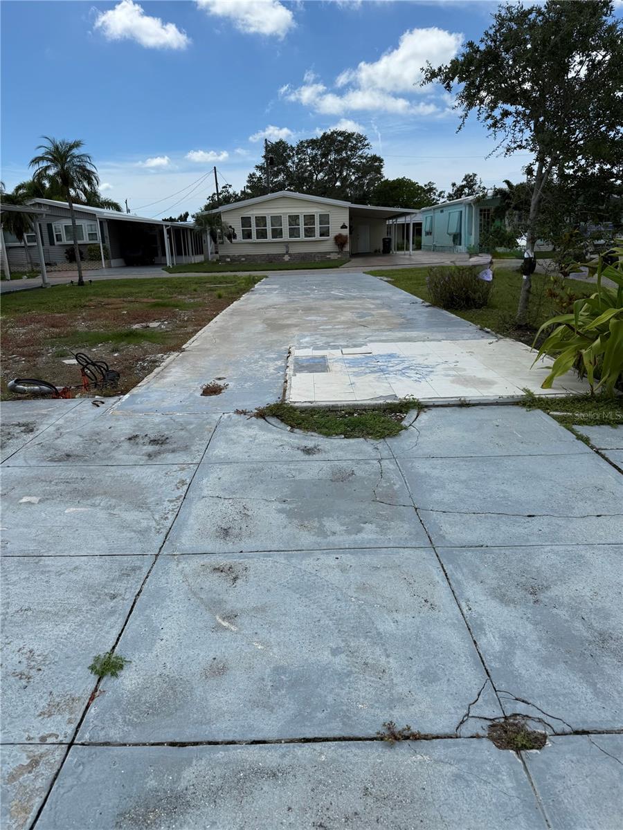 208 TANKEY DR, PALMETTO, FL, 34221